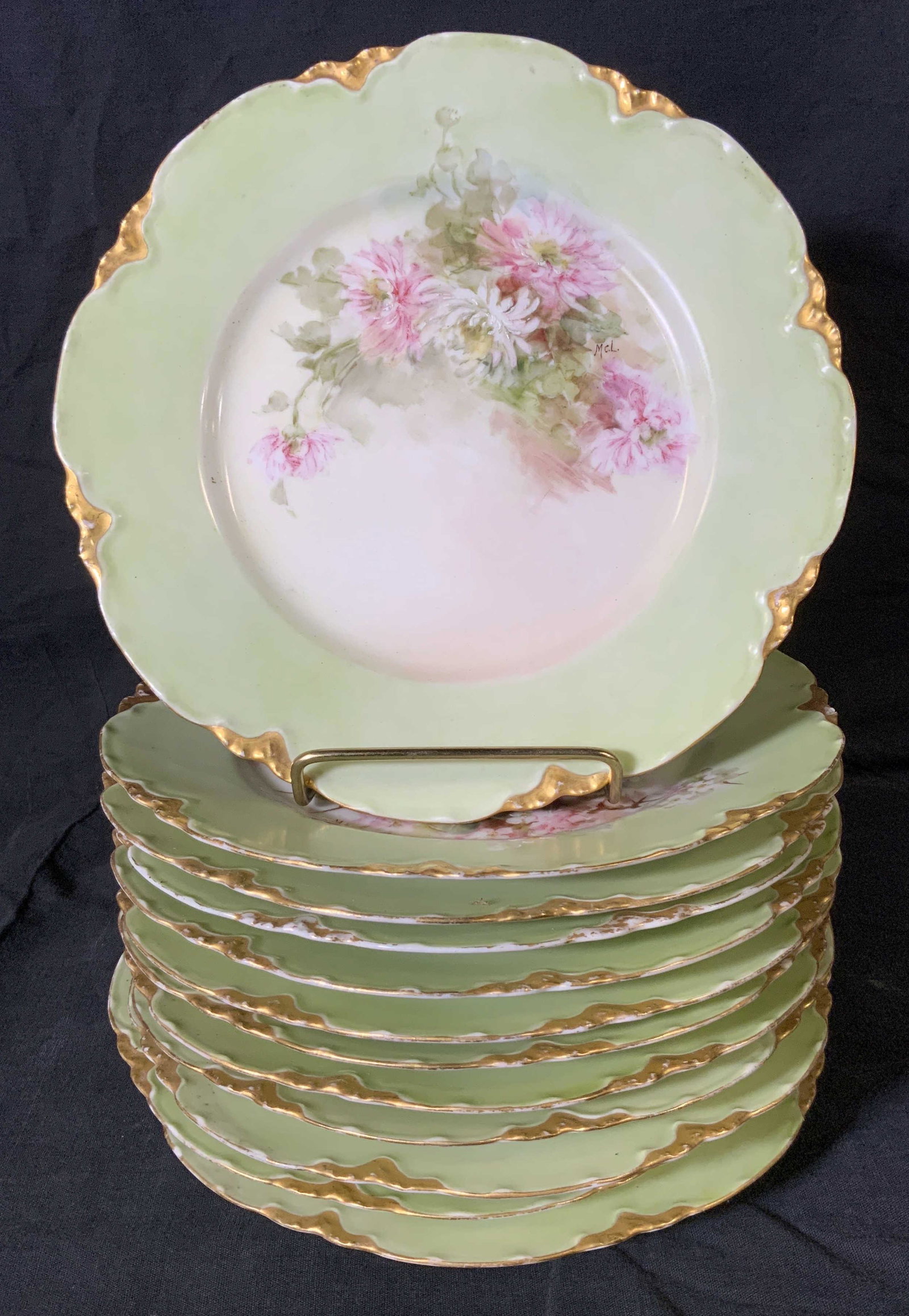 Set 12 Antique HAVILAND LIMOGES Plates: Set 12 Antique HAVILAND LIMOGES Plates, c late 1800’s, inscription to base reads ‘H & Co L France’, inscription to plates read ‘McL’, all measure 8 3/8 inches in diameter, wear to gilt rims 