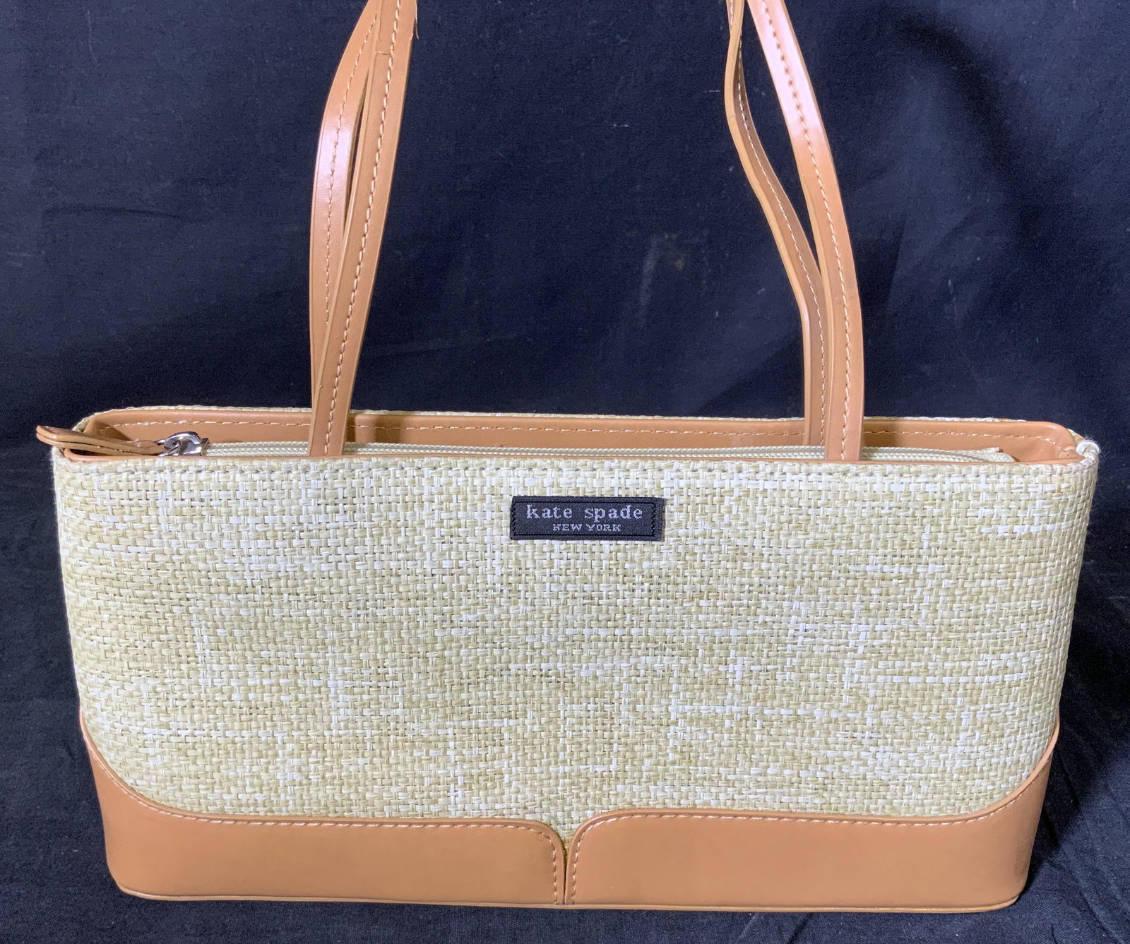 lunch bolsa that keeps food hot