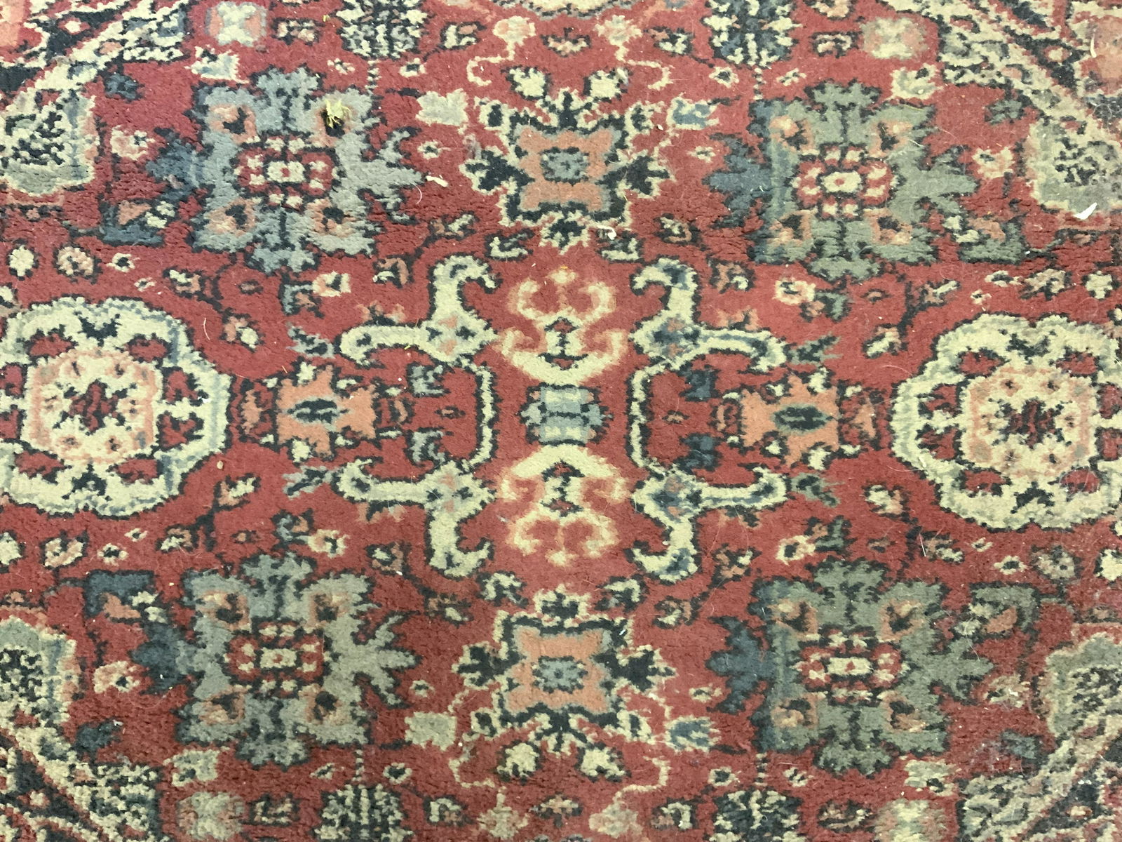 Vintage TERCLON HERITAGE French Octagonal Wool Rug Barnebys