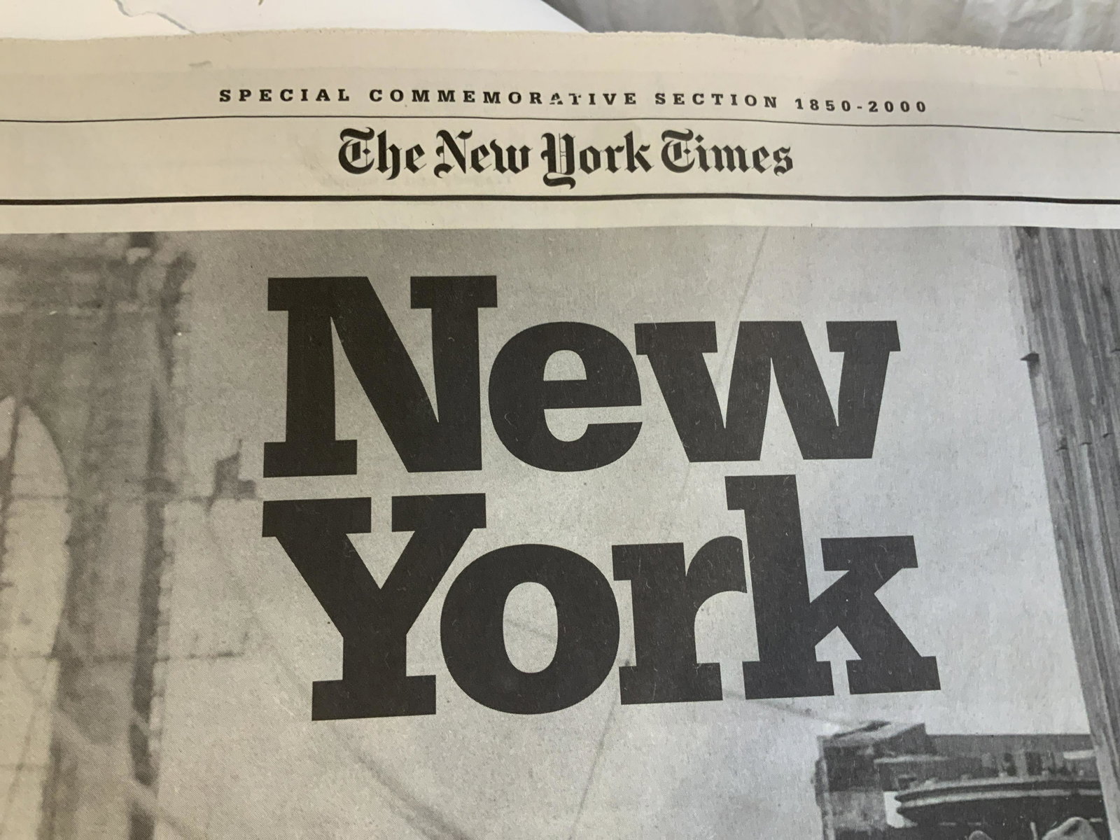 Collectible NYT Newspaper ARCHIVES, 1800-2000,: Org box NYT archival newspapers that come in Velcro box. Special commemorative sections 1977-2000, SONE OF SAM news stories, 1964-1977 PENN STATION DEMOLISHED, EVENTS THAT SHAPED THE CITY, 1920-1944 V