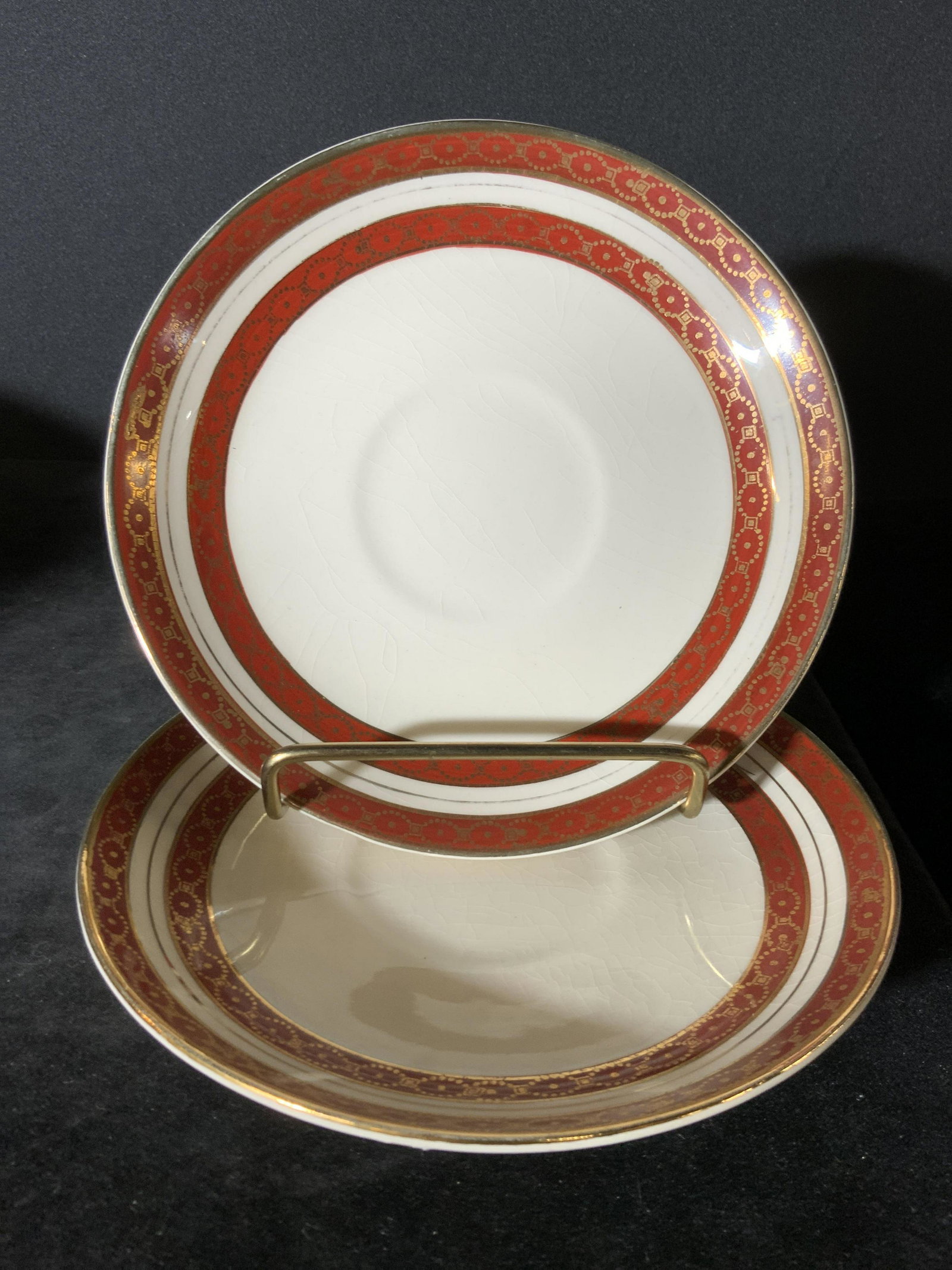 Set 51 NAUTILUS Signed Porcelain Dinnerware: 51 pieces of Nautilus dinnerware. Undersides are signed NAUTILUS, MADE IN USA. Some are signed with a heart & read PACIFIC CHINA. On some pieces these signatures overlap. Each piece is comprised of wh