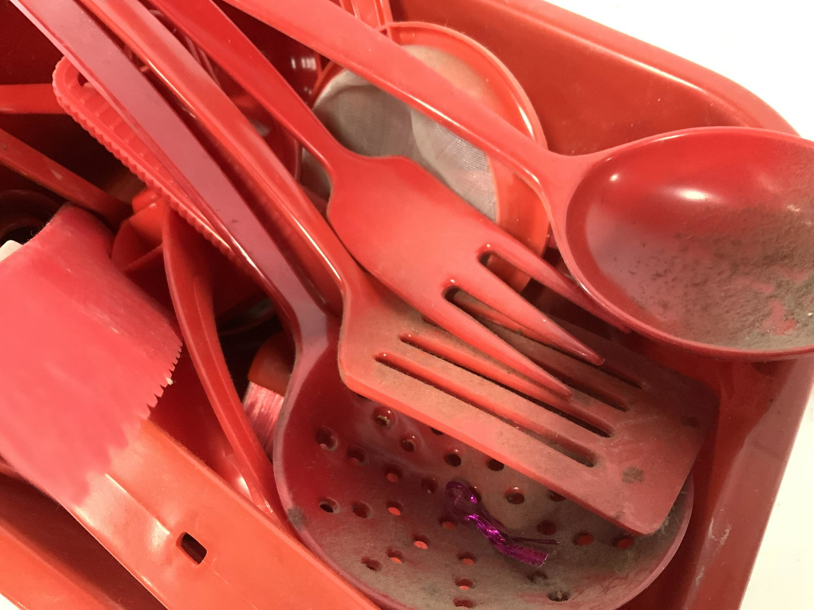 Huge Lot of Red Kitchen Accessories w Bucket: Lot includes tableware, cook prep accessories, kitchen accessories, kitchenalia, wash bucket, red kitchen items, flour sifters, spatulas, ladle, serving spoons, more. bucket measures 13.5 x 10.5 x 5 i