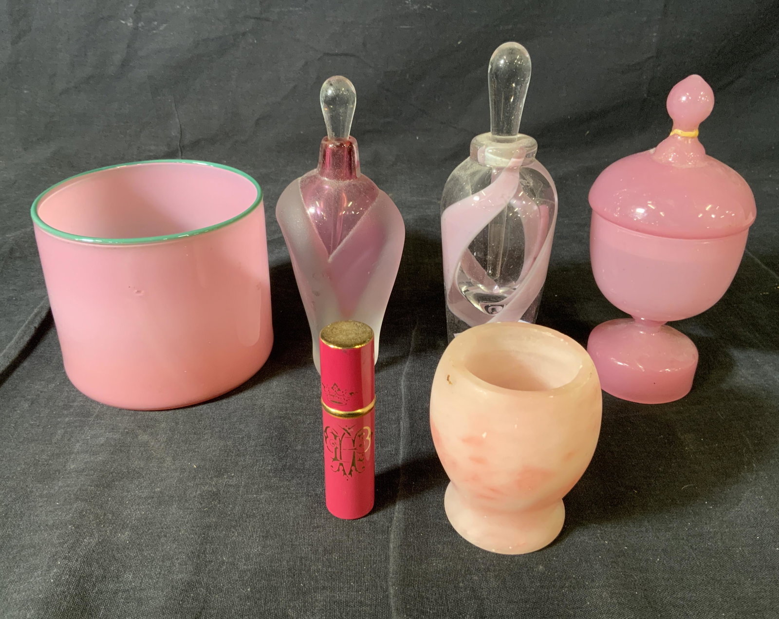 Lot 6 Vintage Perfume Bottles & Vessels: Lot 6 Vintage Perfume Bottles & Vessels, some inscriptions partially illegible, inscriptions read ‘1995’, ‘Emilio Pucci Vivara’, ‘204/3’, ‘1983 3/81’, ‘1991’ shortest piece measure