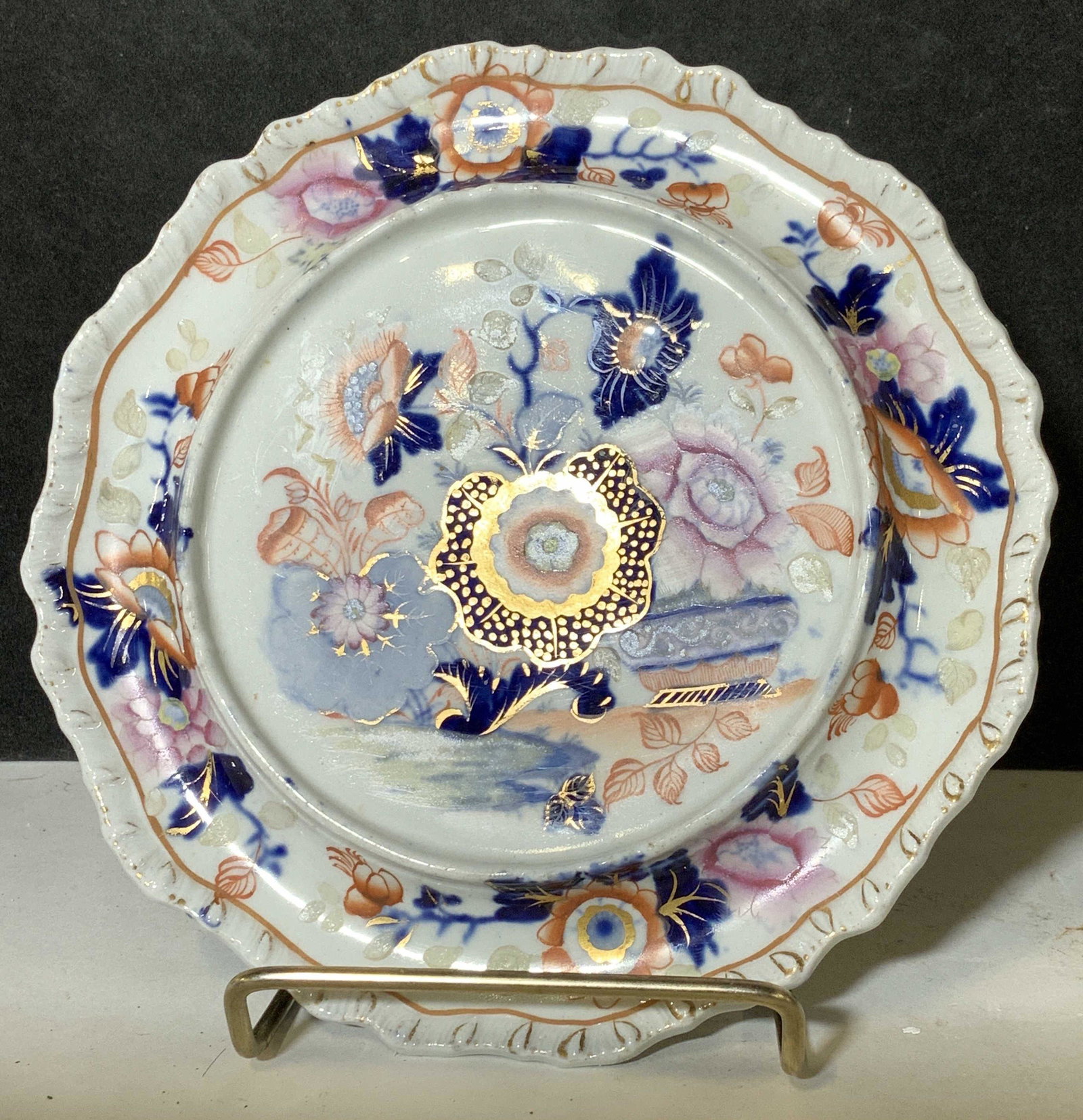 Royal Ironstone China Chinoiserie Specialty plate: Amari style candle plate/ specialty plate with hand painted florals in orange and blue patina outlined in gilt on fine white stoneware. Vintage, good condition, light wear to gilded rim, painted gilt 