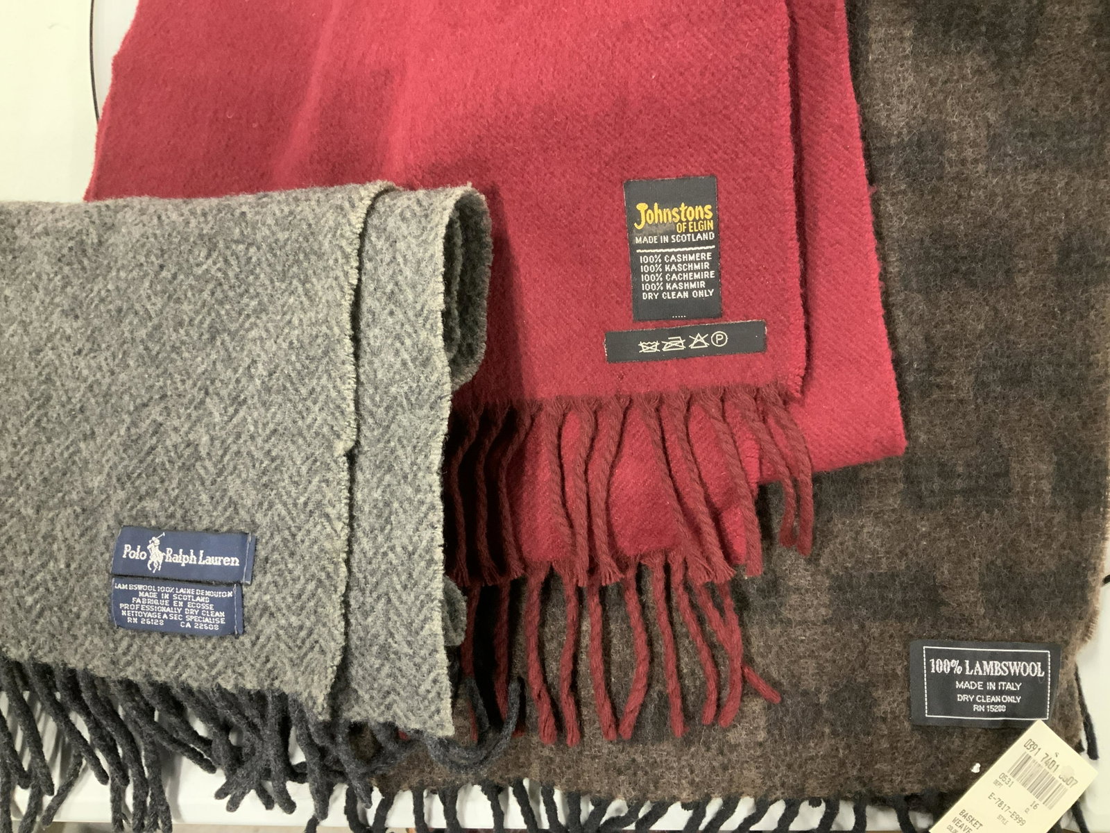 Lot 3 Luxury Lambswool & Cashmere Unisex Scarves: POLO RALPH LAUREN grey Lambswool scarf, made in Scotland, herringbone pattern, 55 in. L, 1 puncture. ITALIAN Lambswool with store tag, deep chocolate with subtle basket weave pattern, made in Italy, s
