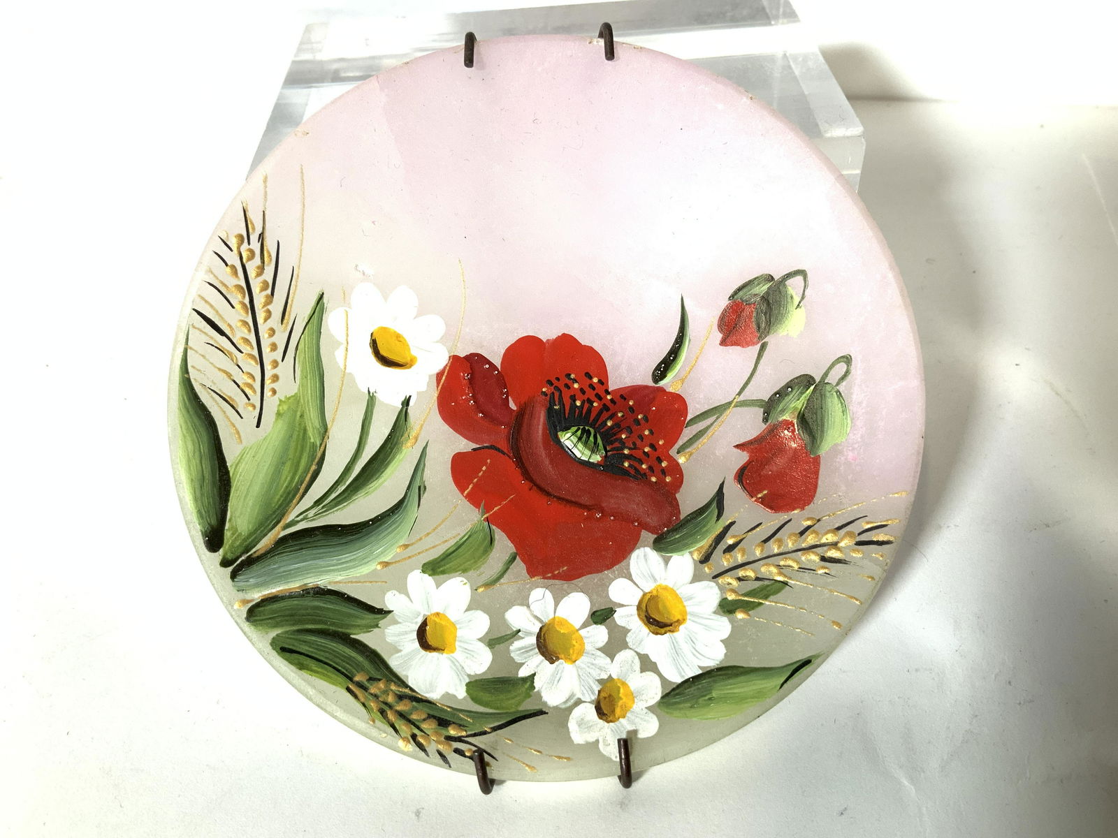 Lot 3 Painted Rose Quartz Plate, Trinket Dishes: Solid piece of Rose Quartz , carved into a 4 in plate and hand painted with daisies and red rose. Wall spring attached but can be used as a trinket dish if desired, flat bottom. Two pink porcelain tri