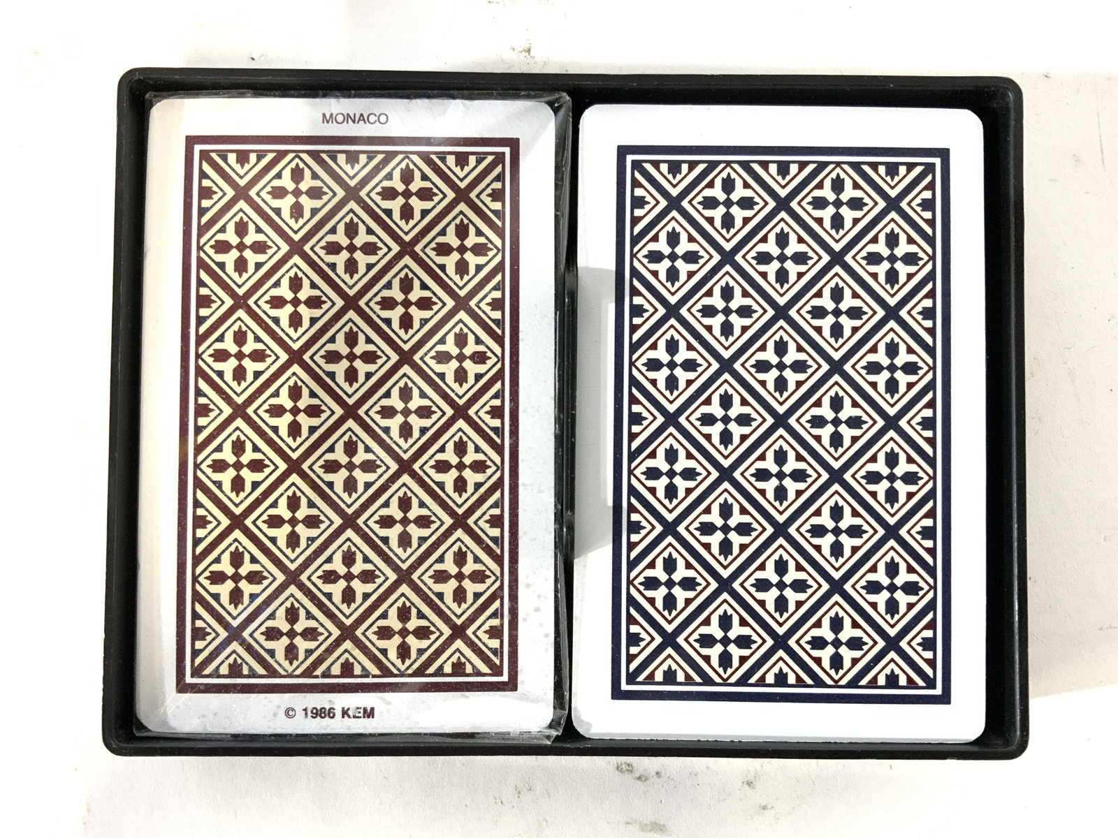 Lot 3 KEM & BEE Playing Cards: Lot includes 3 decks of playing cards. Two out of three decks are KEM, One deck is BEE. KEM playing cards come in original box which measures approx 5 inches long 4 inches deep. Playing cards, cards, 