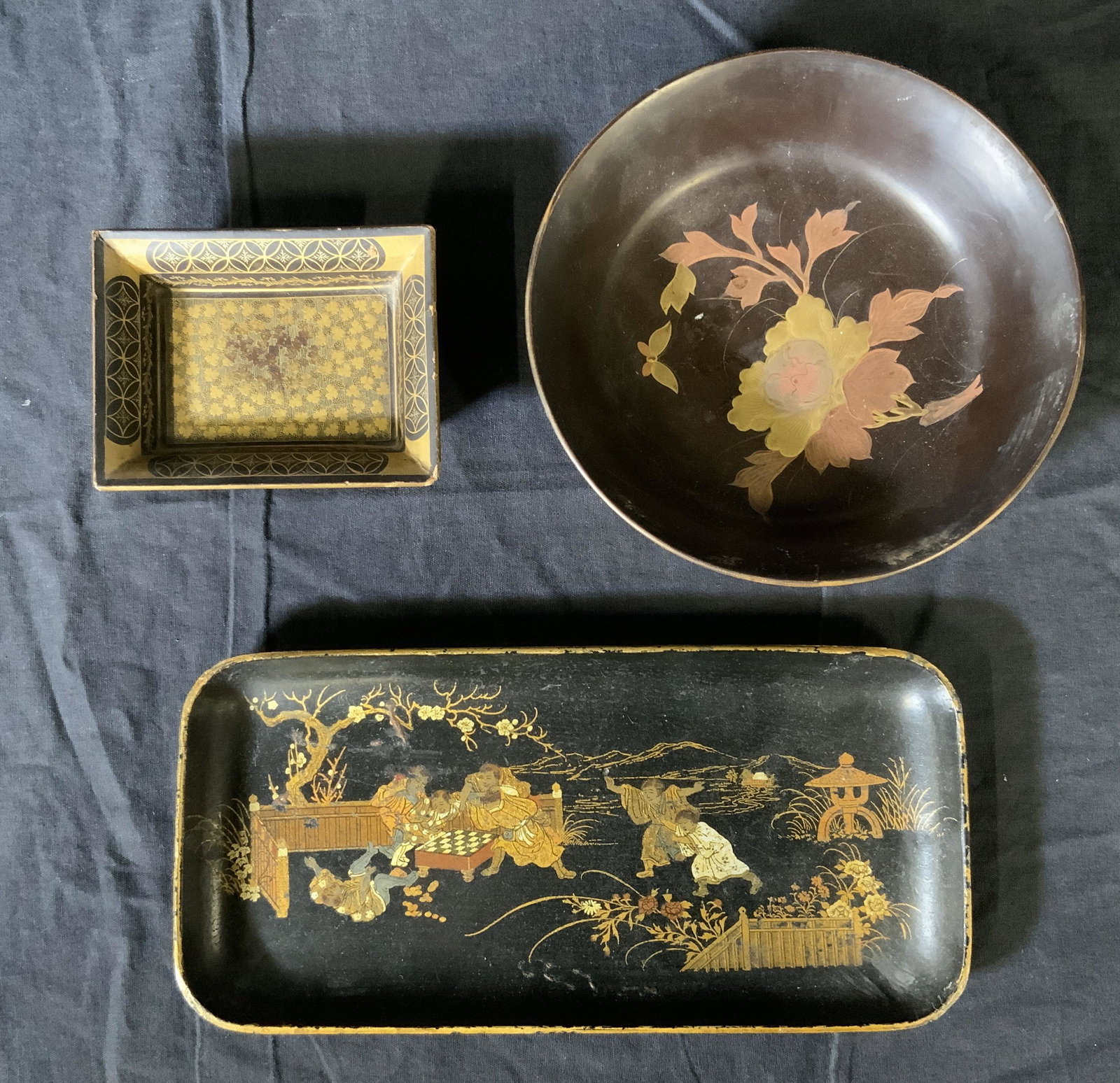 Lot 3 Asian Lacquer Ware Dishes: Lot 3 Asian Lacquerware Dishes, no apparent inscriptions or marks, smallest dish measures 1 3/8 inches tall x 4 3/8 inches at widest point, circular dish measures 6 7/8 inches in diameter, rectangular