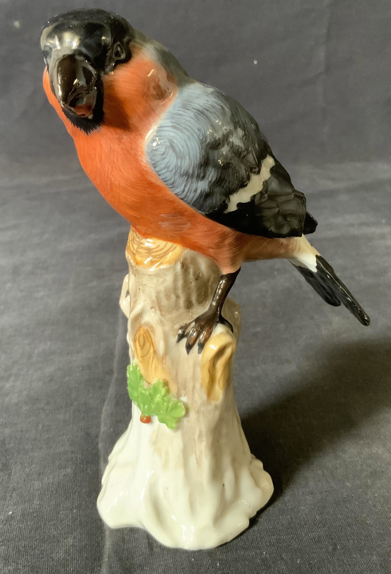 Vintage Dresden Porcelain Bird Figurine: Vintage Dresden Porcelain Bird Figurine, inscription to base reads ‘Dresden’, measures 6 3/8 inches tall x 3 3/4 inches at widest point, loss to bird’s wing and surface wear to piece, Vintage, v
