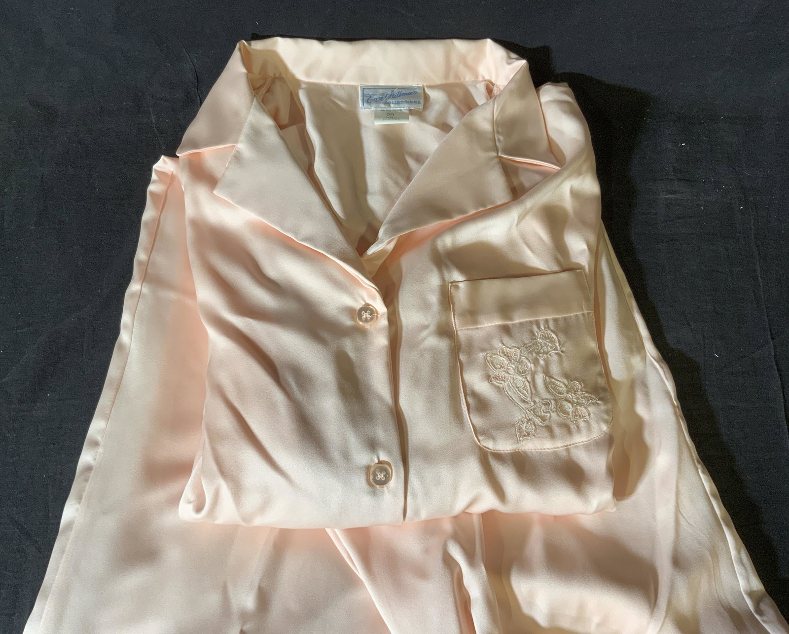 Vintage EVE STILLMAN Night Shirt & Pants: Vintage EVE STILLMAN Night Shirt & Pants, comes in original box with original tags, never worn, labels read ‘Eve STILLMAN Collections 100% polyester M’, some loose threads to pieces, Night shirt,