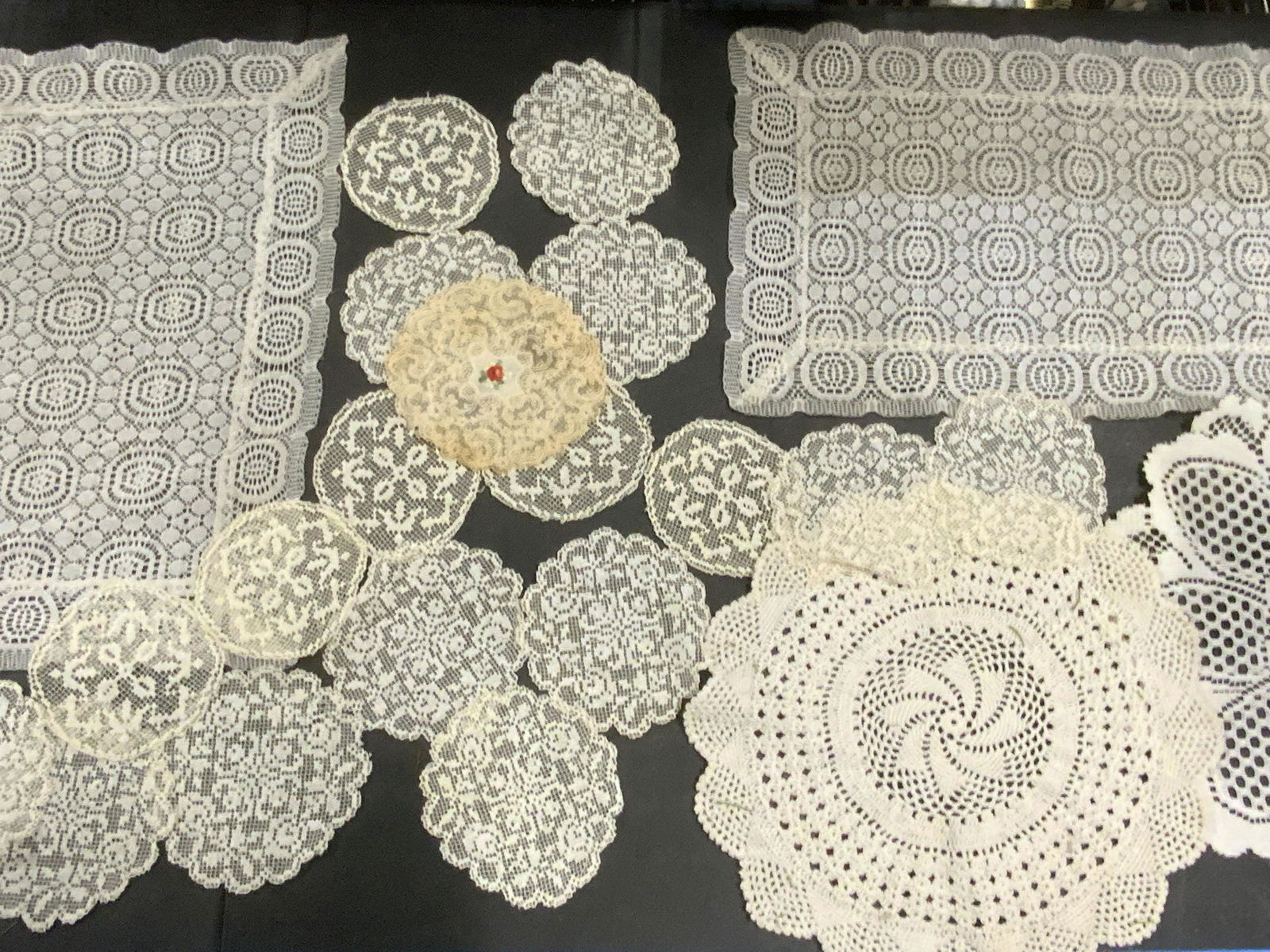 Lot  22 Lace & Crochet Vintage Handmade Doilies (1 of 13)