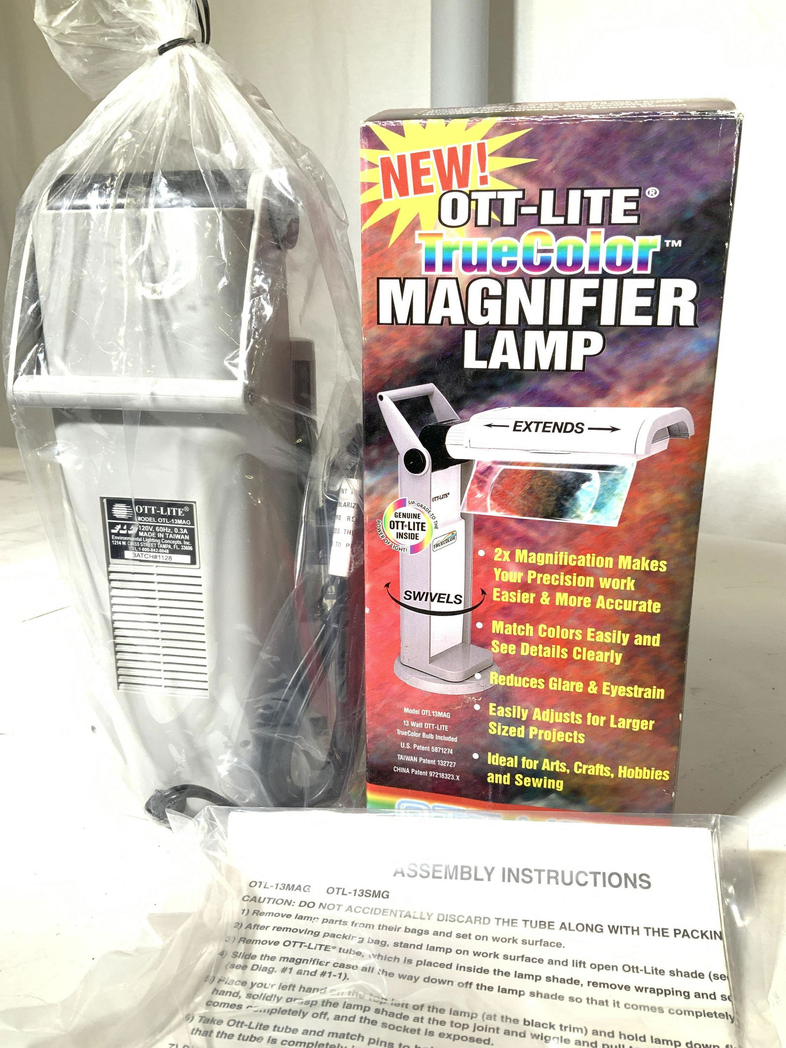 Org Box Ott Lite True Color Magnifier Lamp (1 of 6)