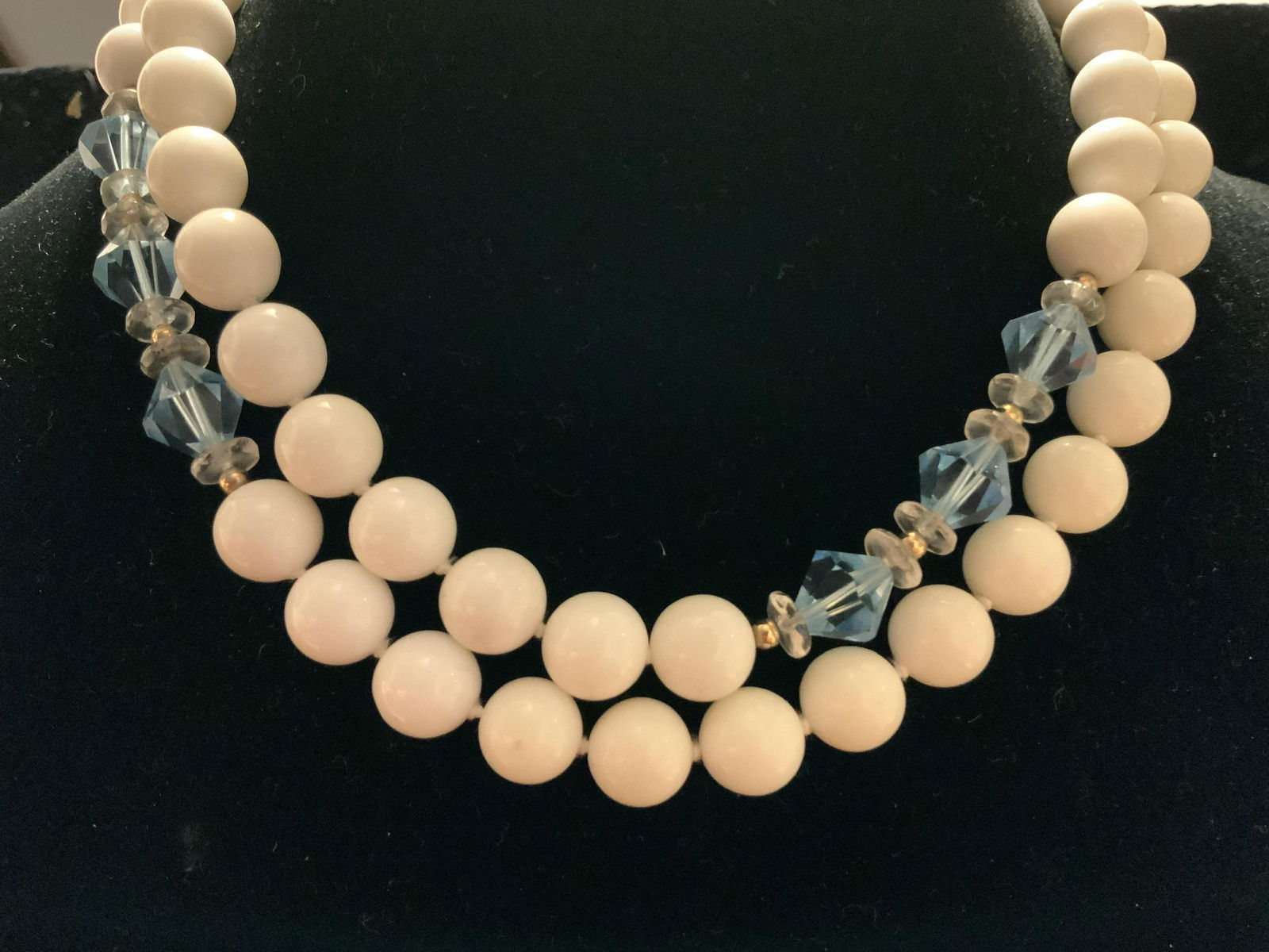 Vintage White Stone and Aqua Bead Necklace (1 of 10)