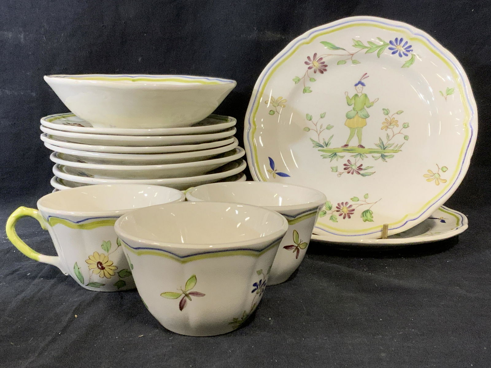 Lot 16 Hand-painted Ceramic Serving Ware (1 of 6)