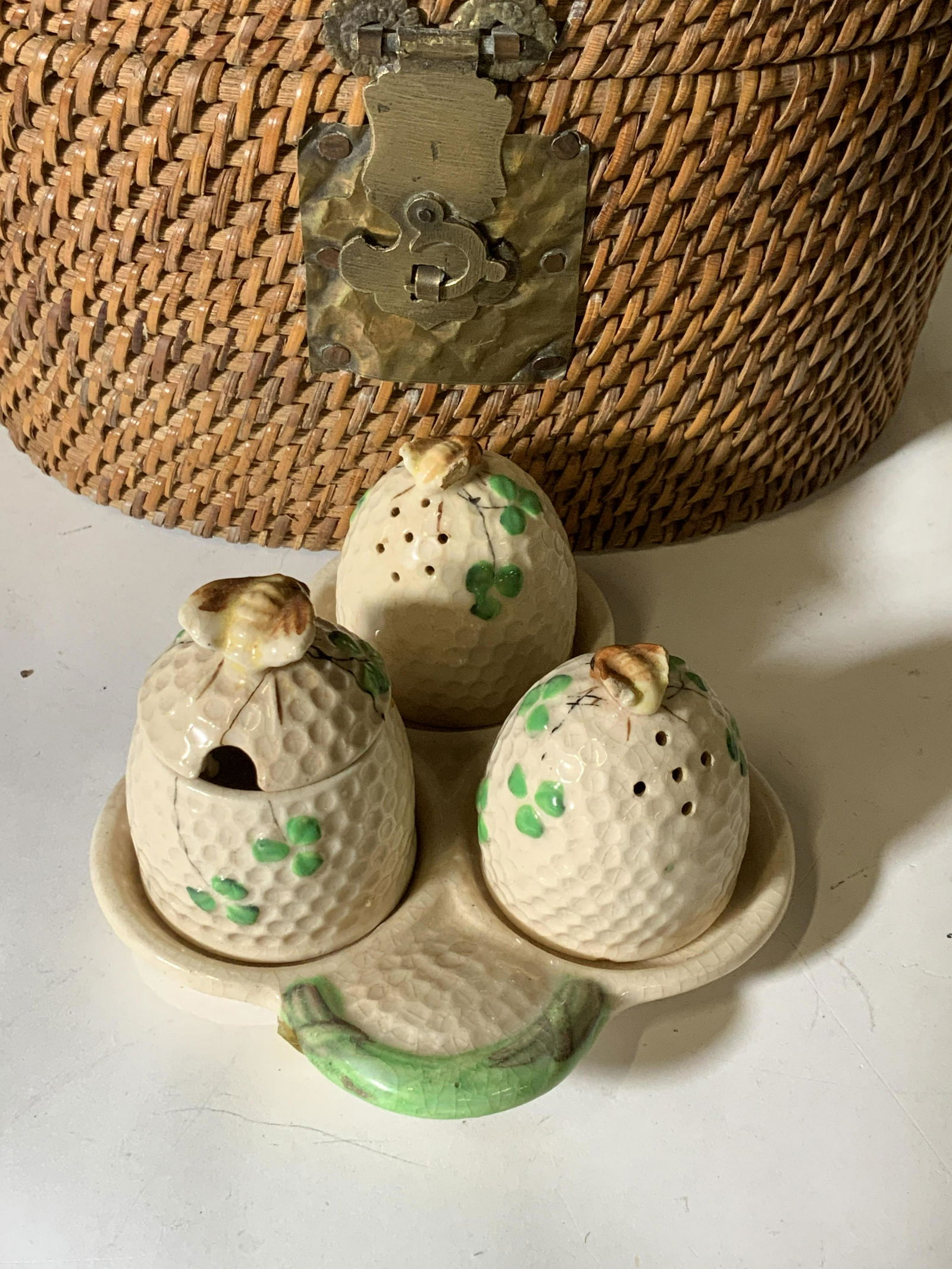 Picnic Basket Set Japanese Porcelain Accessories (1 of 10)