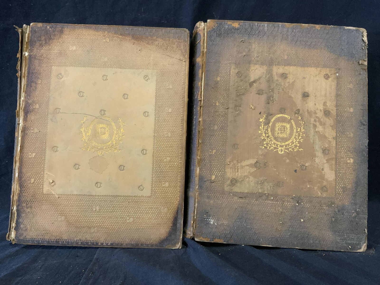 Lot 2 Antique Volumes THE CENTURY DICTIONARY (1 of 5)