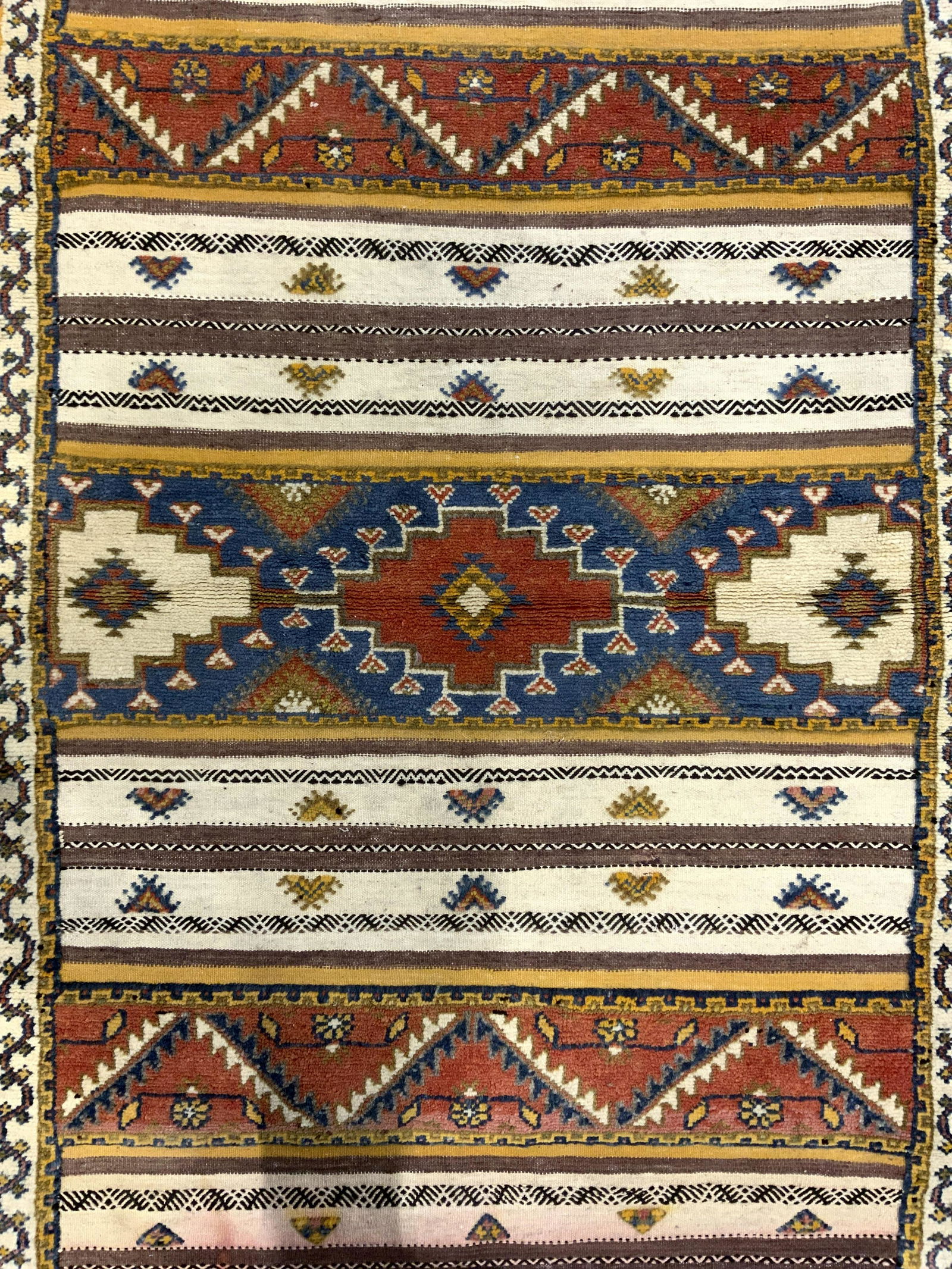 Vintage Handmade Wool Rug W Fringes (1 of 8)