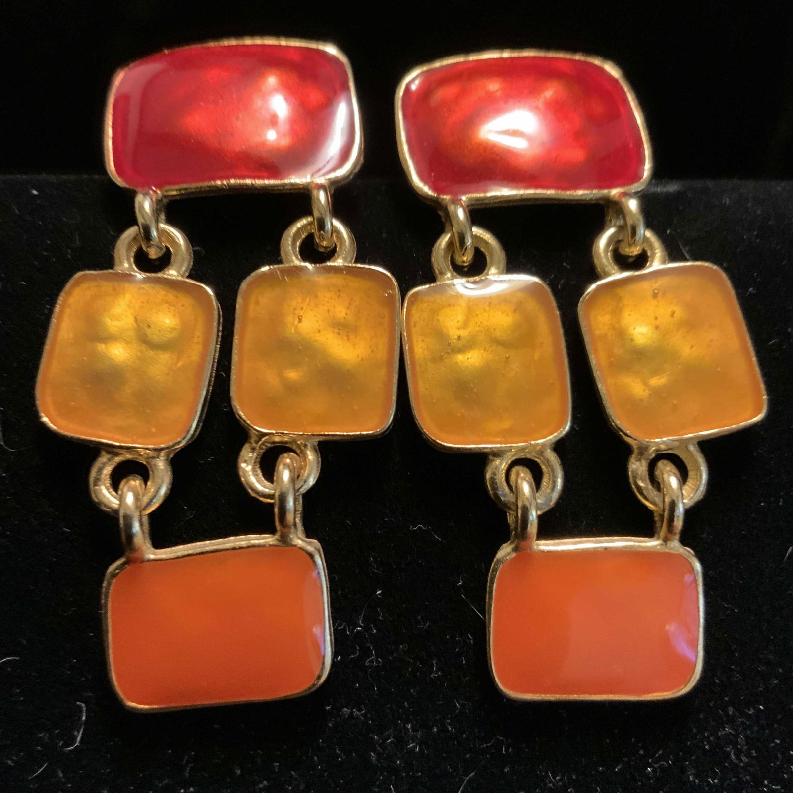 Vintage Gold Toned Link Drop Earrings (1 of 11)