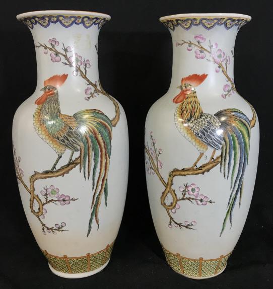 Pr Hand Painted Asian Ceramic Vase Roosters (1 of 11)