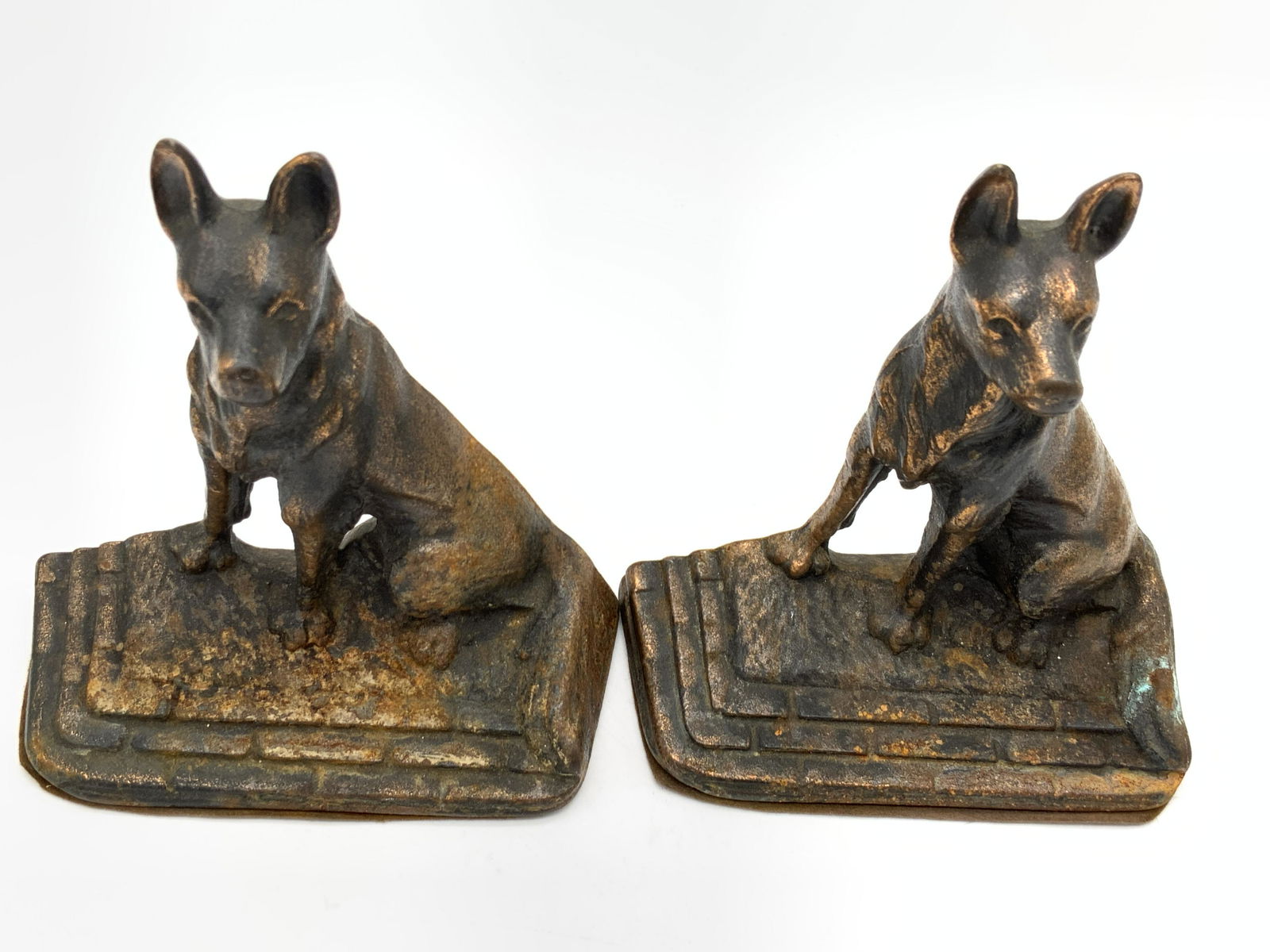 Pair Signed Vintage Iron Dog Form Bookends (1 of 12)