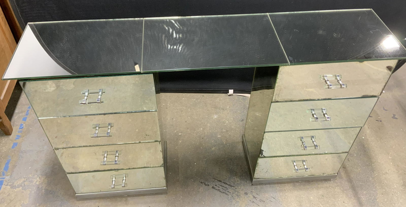 Vintage Vanity w Mirrored Surface (1 of 11)