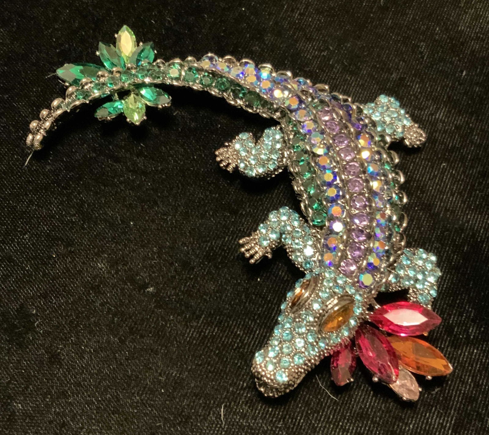 5inch Crystal Encrusted Alligator Jewelry (1 of 20)