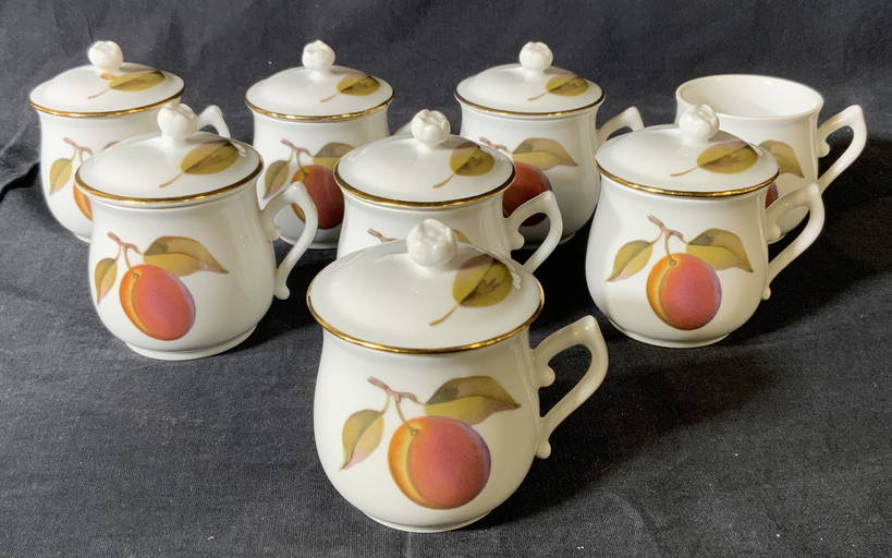 Set 8 Royal Worcester Porcelain Pots De Creme Cups