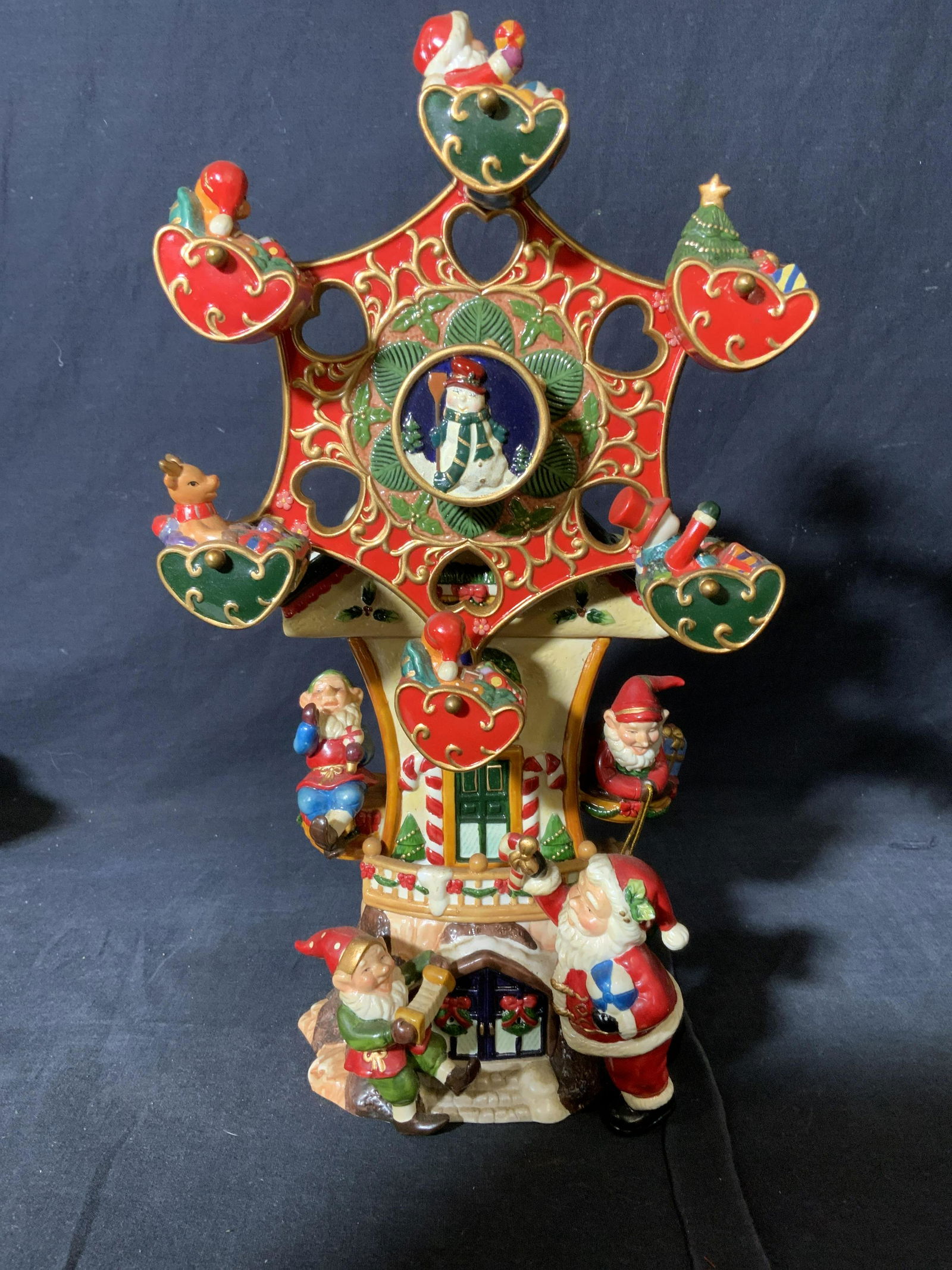 Thomas Pacconi Classics Christmas Music Box (1 of 11)