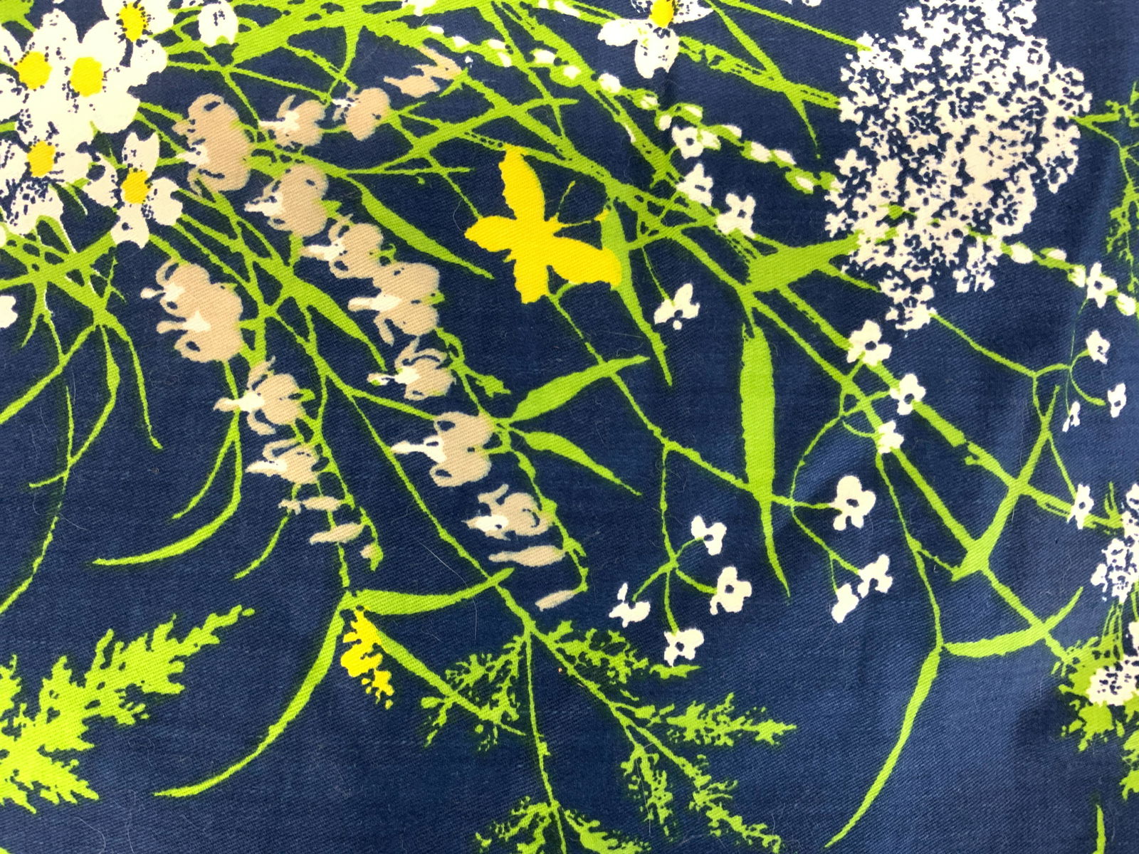 HOUSE N HOME Fabric & More (1 of 9)