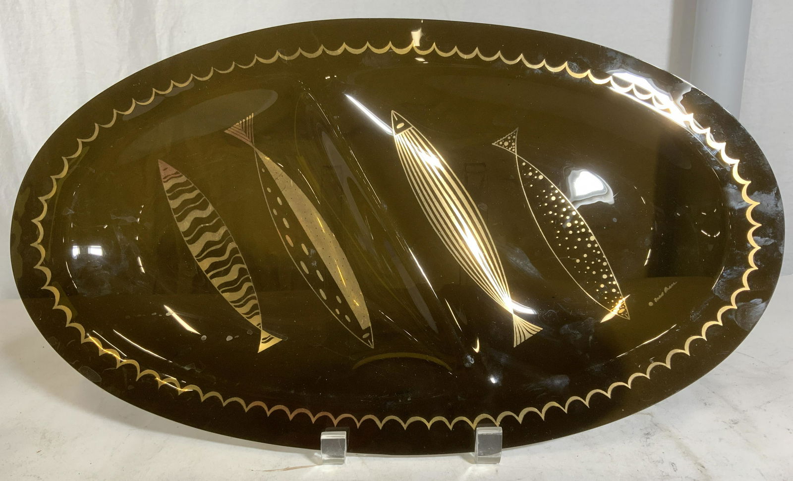 Signed Serving Glass Tray W Fish Detail (1 of 8)