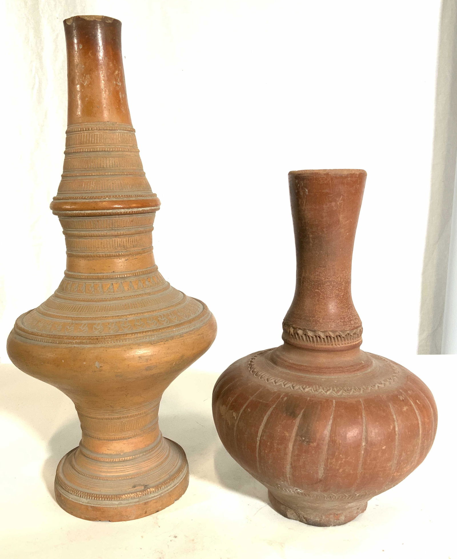 Lot 2 Vintage Ceramic Vases (1 of 7)