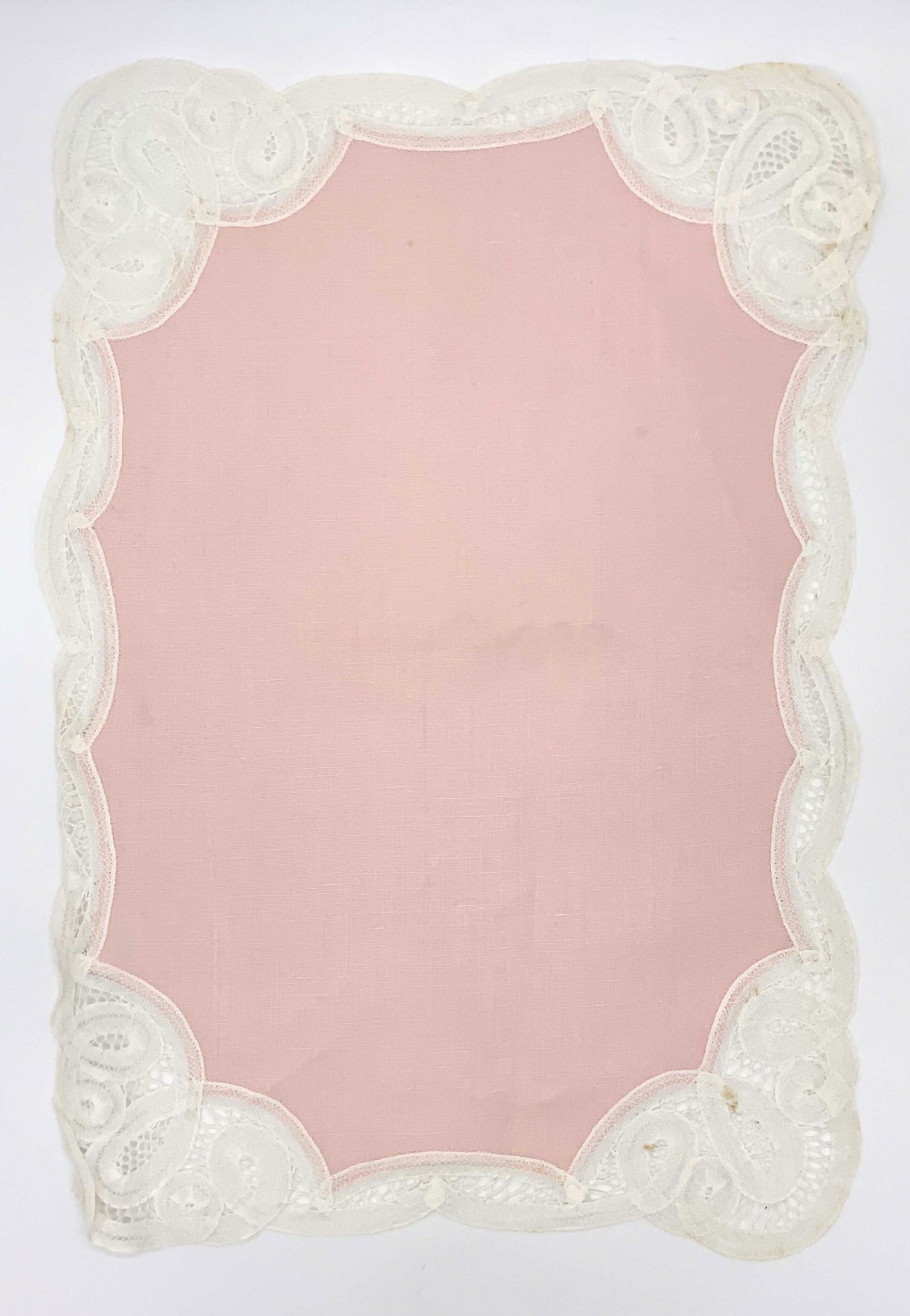 Set 8 Pink Linen & Lace Trimmed Placemats (1 of 10)