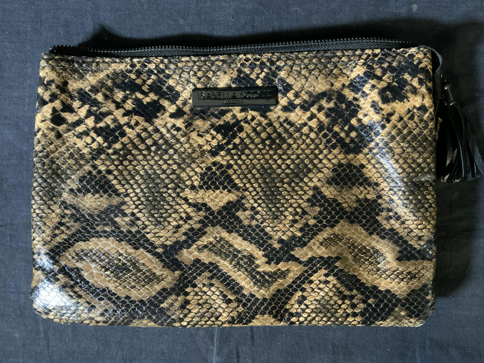 ISABELLA SCOTT Snakeskin Patterned Makeup Bag (1 of 7)