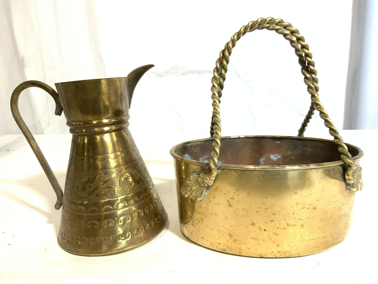 Lot 2 Brass Tabletop Accessories (1 of 7)