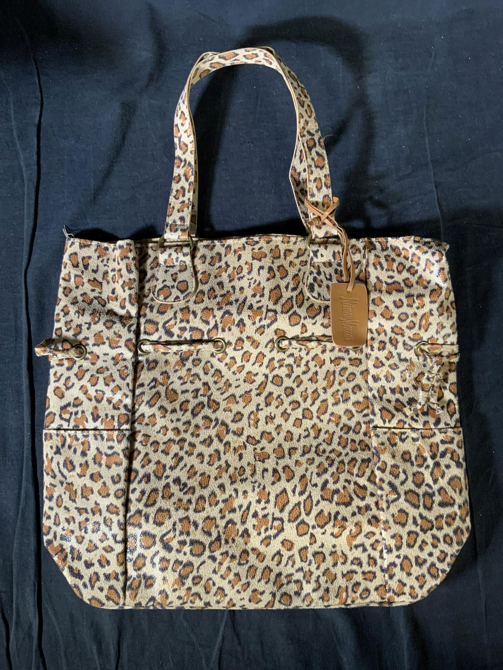 NEIMAN MARCUS Leopard Print Tote Bag (1 of 6)
