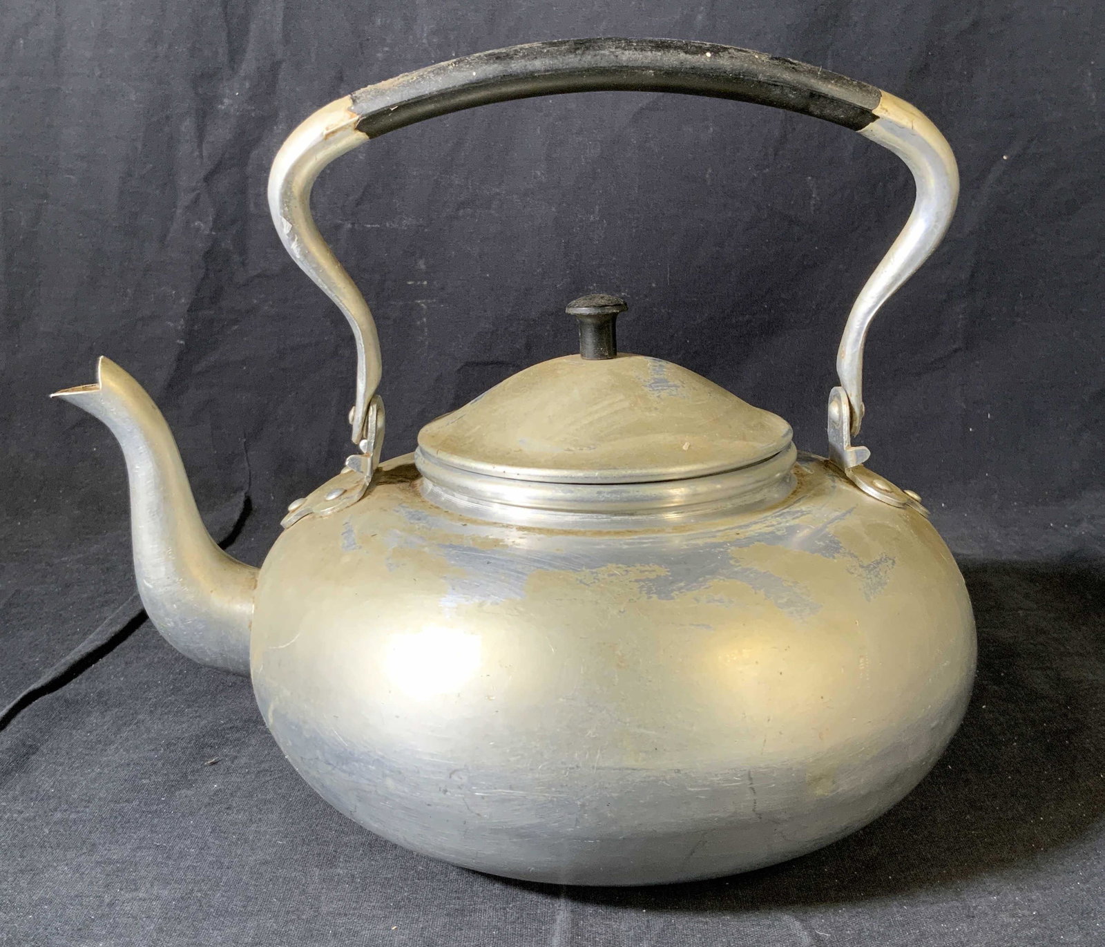 Vintage VIKING Metal Teapot: Vintage VIKING Metal Teapot, inscription reads ‘British Colony Viking Hong Kong’, measures 8 1/2 x 11 inches at widest point, surface wear and denting to teapot, Kettle, Viking, teapot, kitchenwar