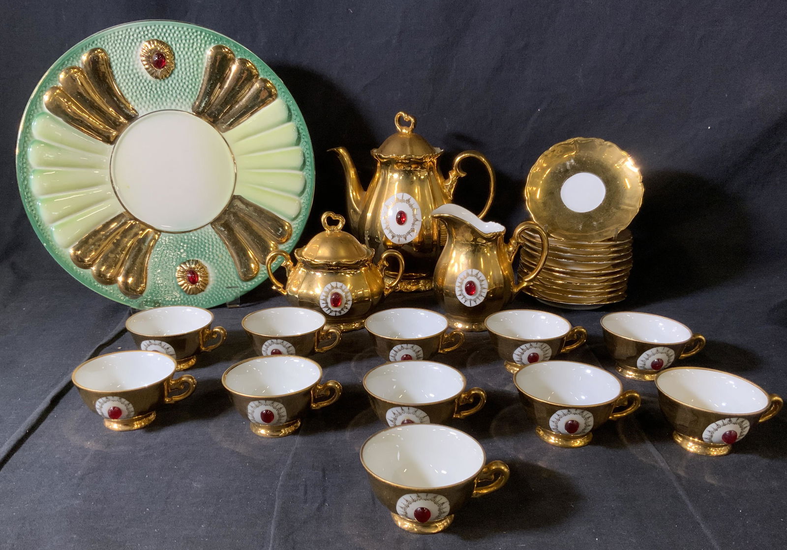 Set 26 Vintage Gilt Bavarian Porcelain Tea Service (1 of 11)
