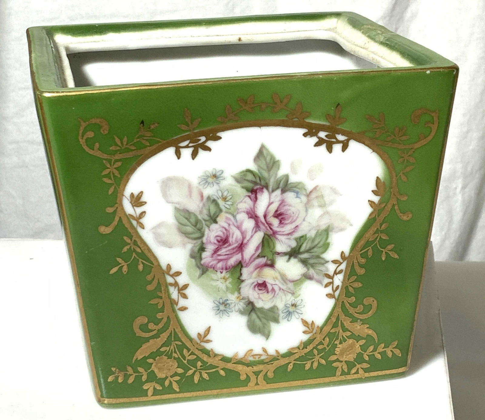 Hand painted European Porcelain Cache Pot (1 of 5)