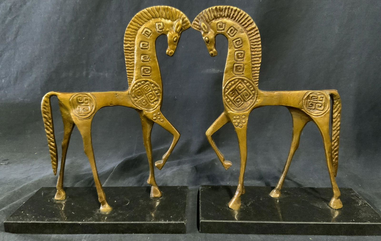 Pair GLOBAL VIEWS Decorative Horse Figurals (1 of 7)