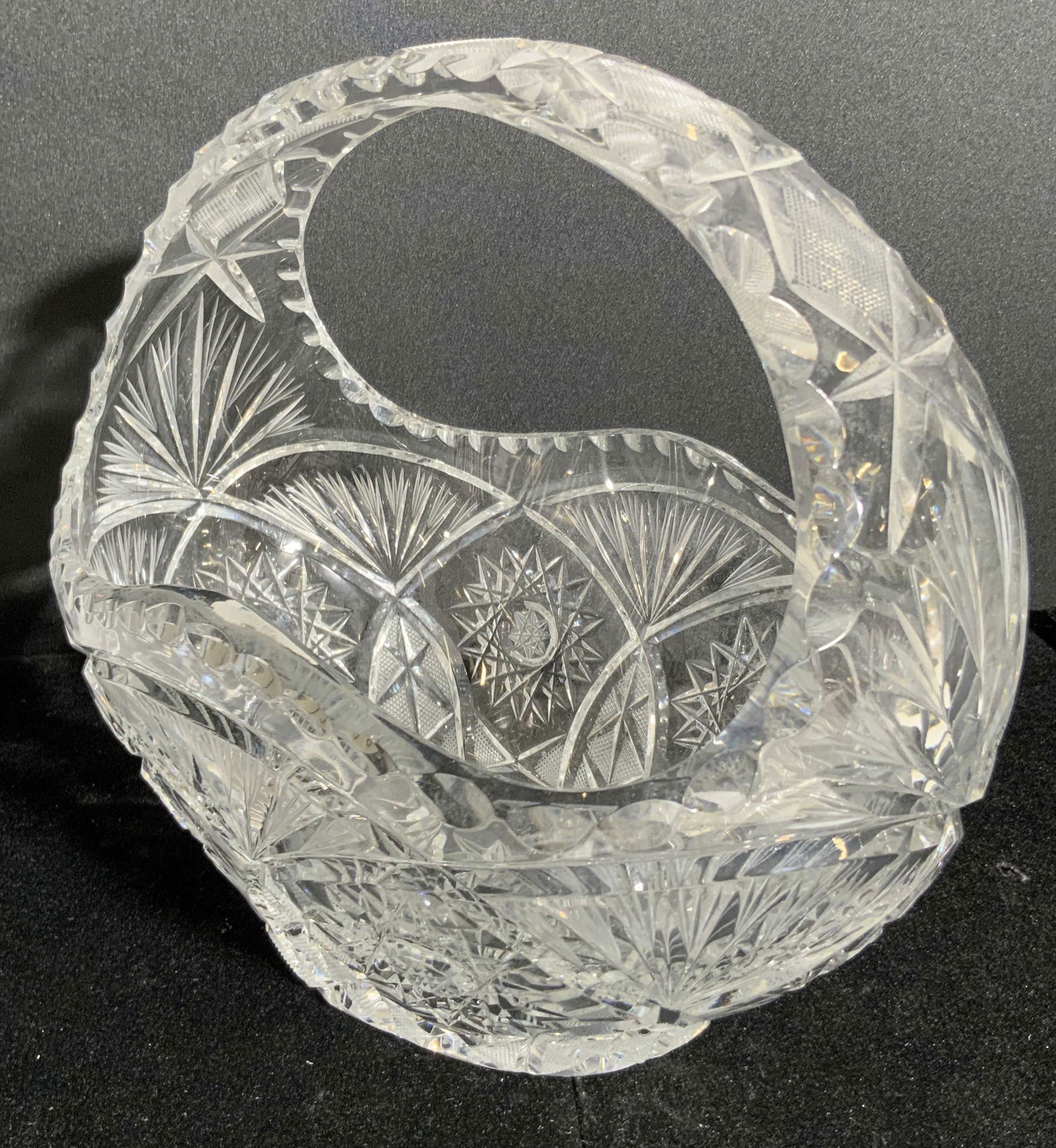 Clear Cut Crystal Basket (1 of 10)