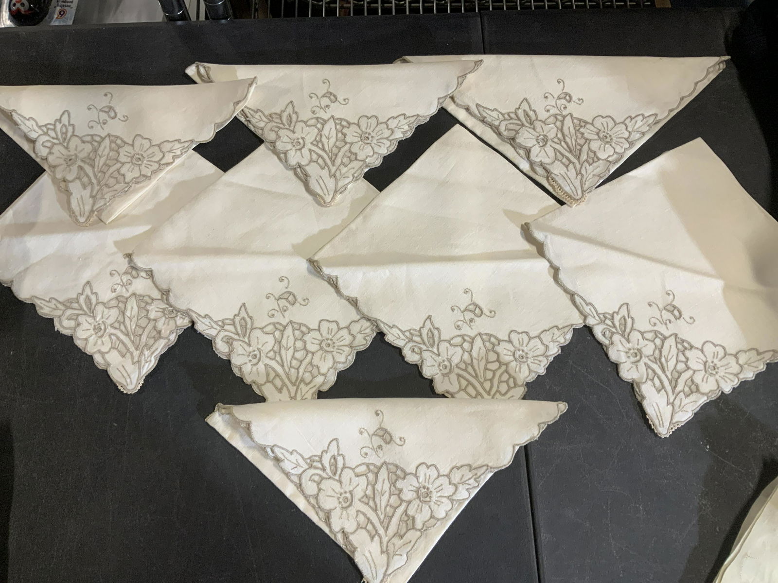 Grp Sets of Vintage Table Linens, 15 (1 of 7)