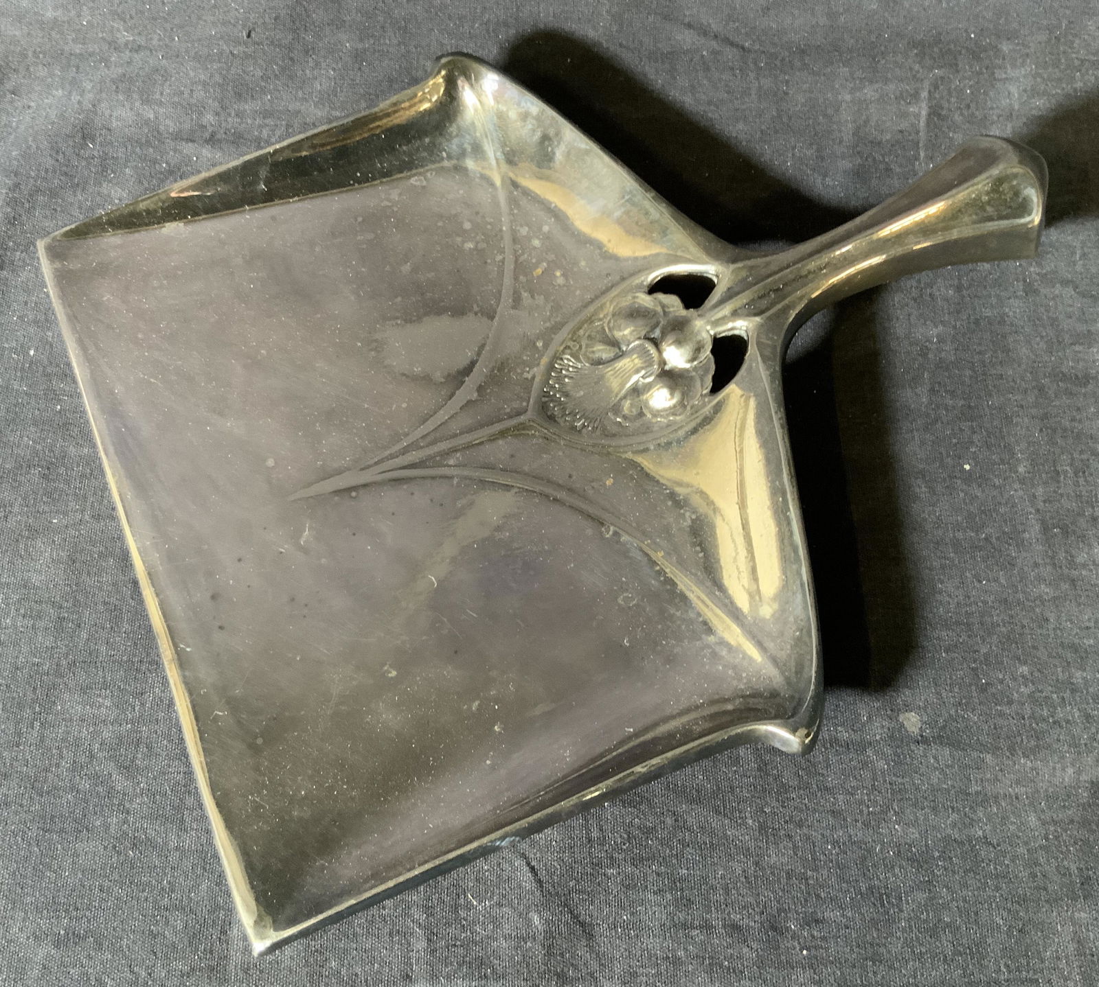 ARGENTOR Silver Plated Crumb Catcher (1 of 7)