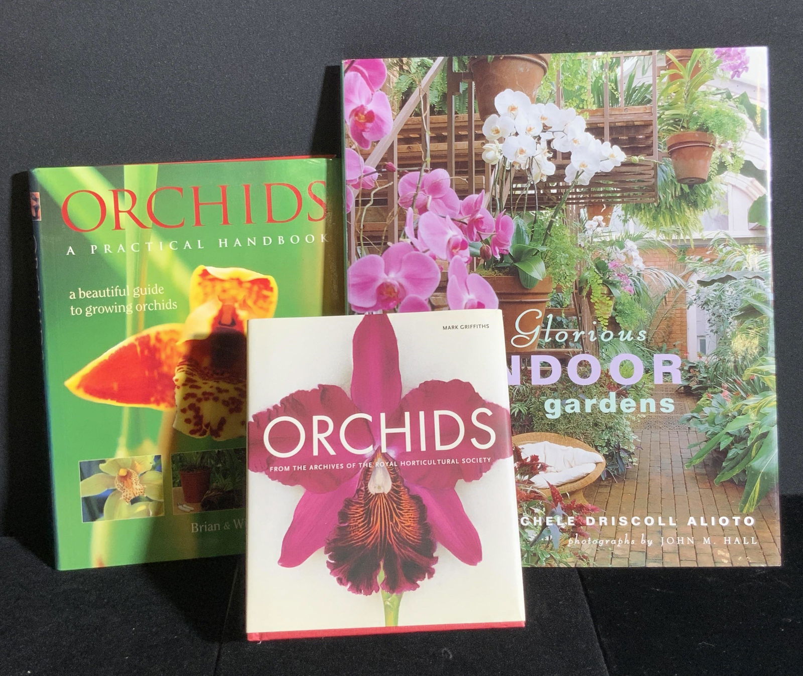 Lot 3 Collection of Indoor Plant & Garden Books (1 of 10)