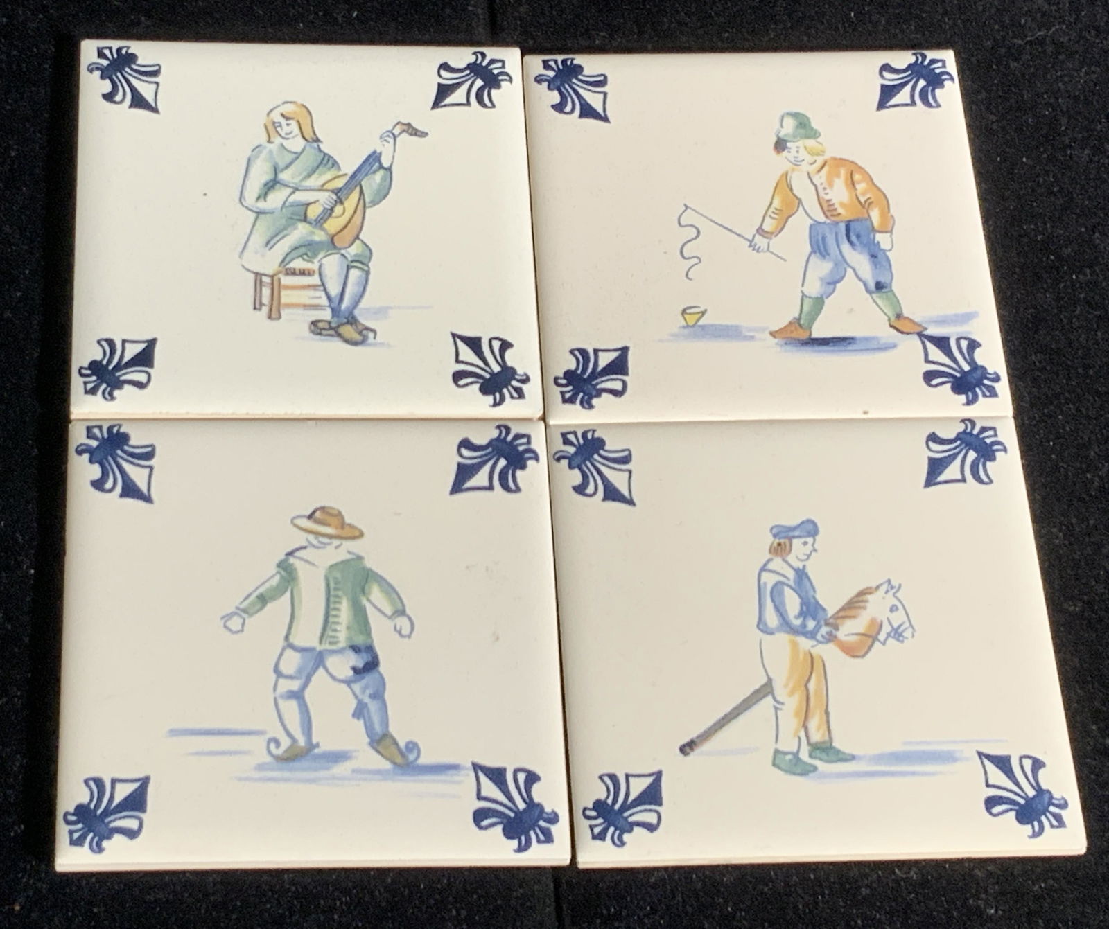 Set 4 KLM Signed Fleur De Lis Porcelain Coasters (1 of 10)