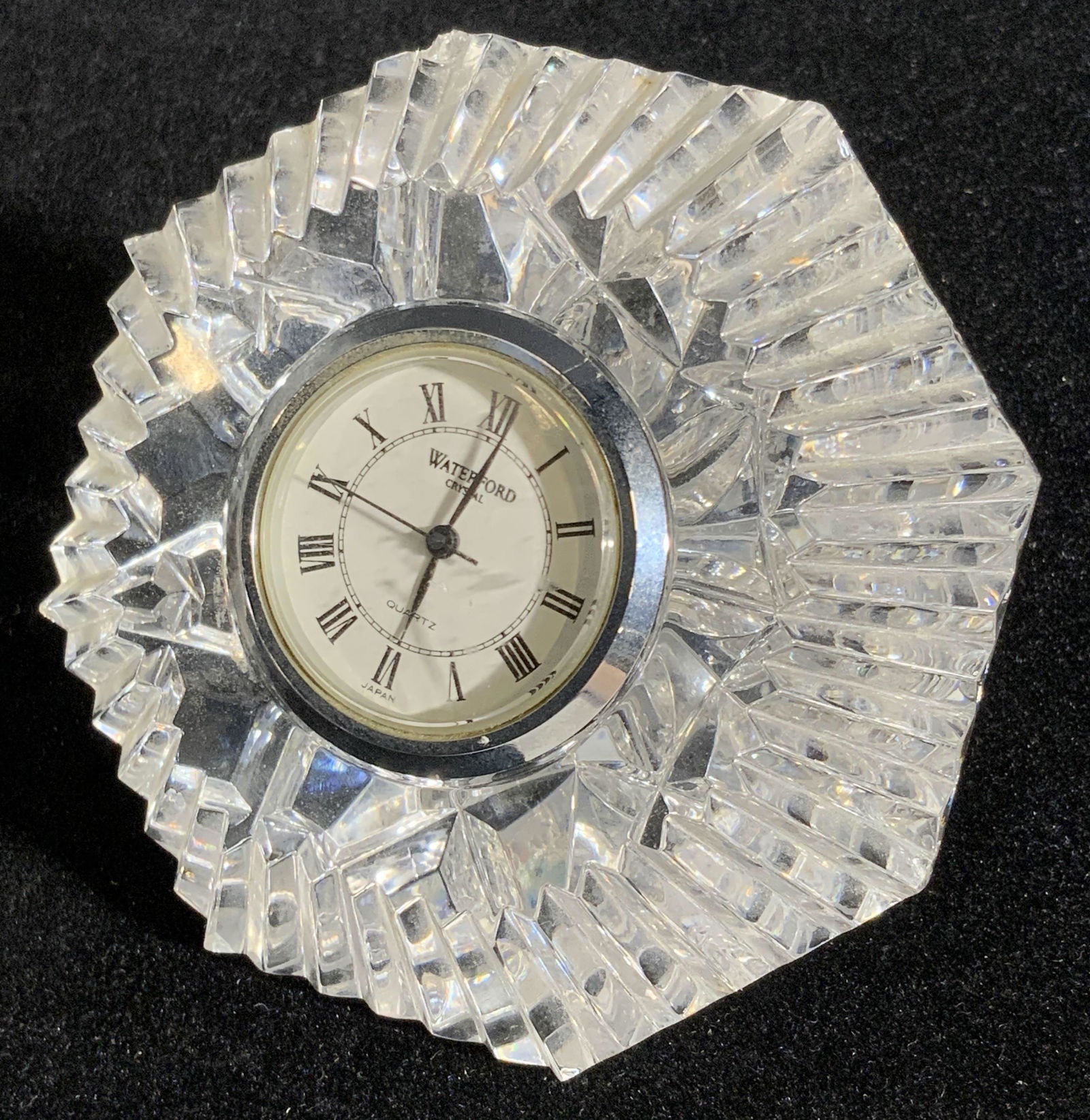 WATERFORD Signed Cut Crystal Quartz Table Clock (1 of 8)