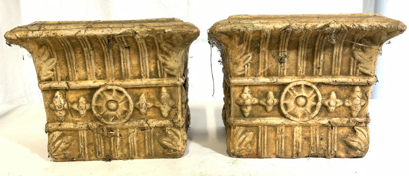 Vintage Pair Detailed Ceramic Planters (1 of 8)