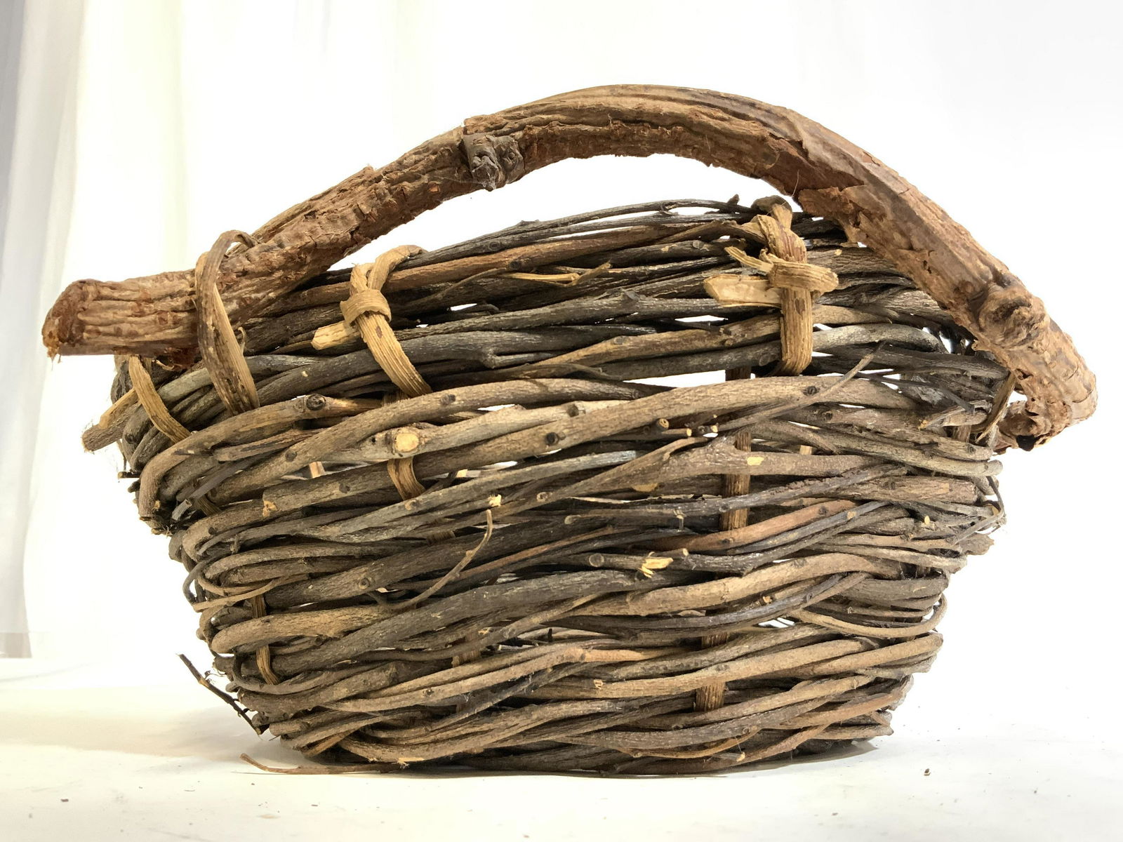 Lot 3 Woven Twig Baskets (1 of 7)