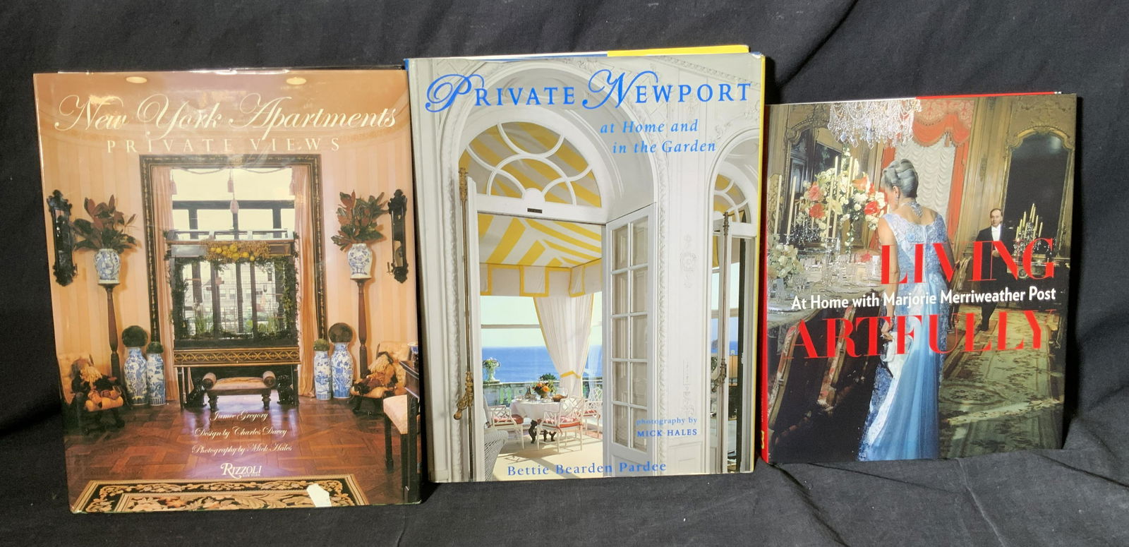 Lot 3 Hardcover Interior Design Books (1 of 9)