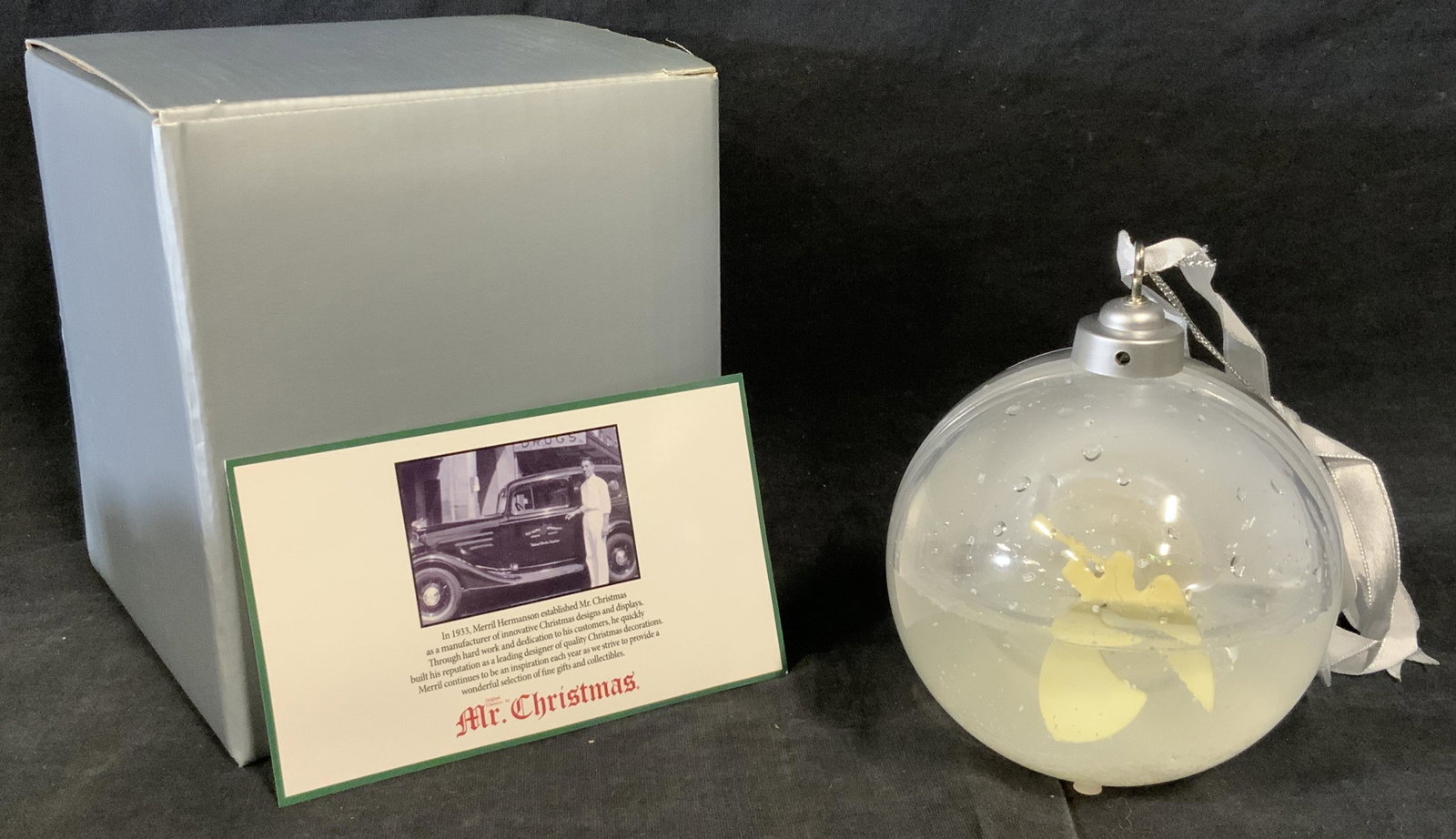 Mr.Christmas Light-up Snowball Ornament: Mr.Christmas Light-up snowball ornament, piece comes in original box, lot comes with ornament label and instructions on use, box measures 5.5 x 5 x 5 inches, Mr.Christmas Ornaments, ornaments, Christm