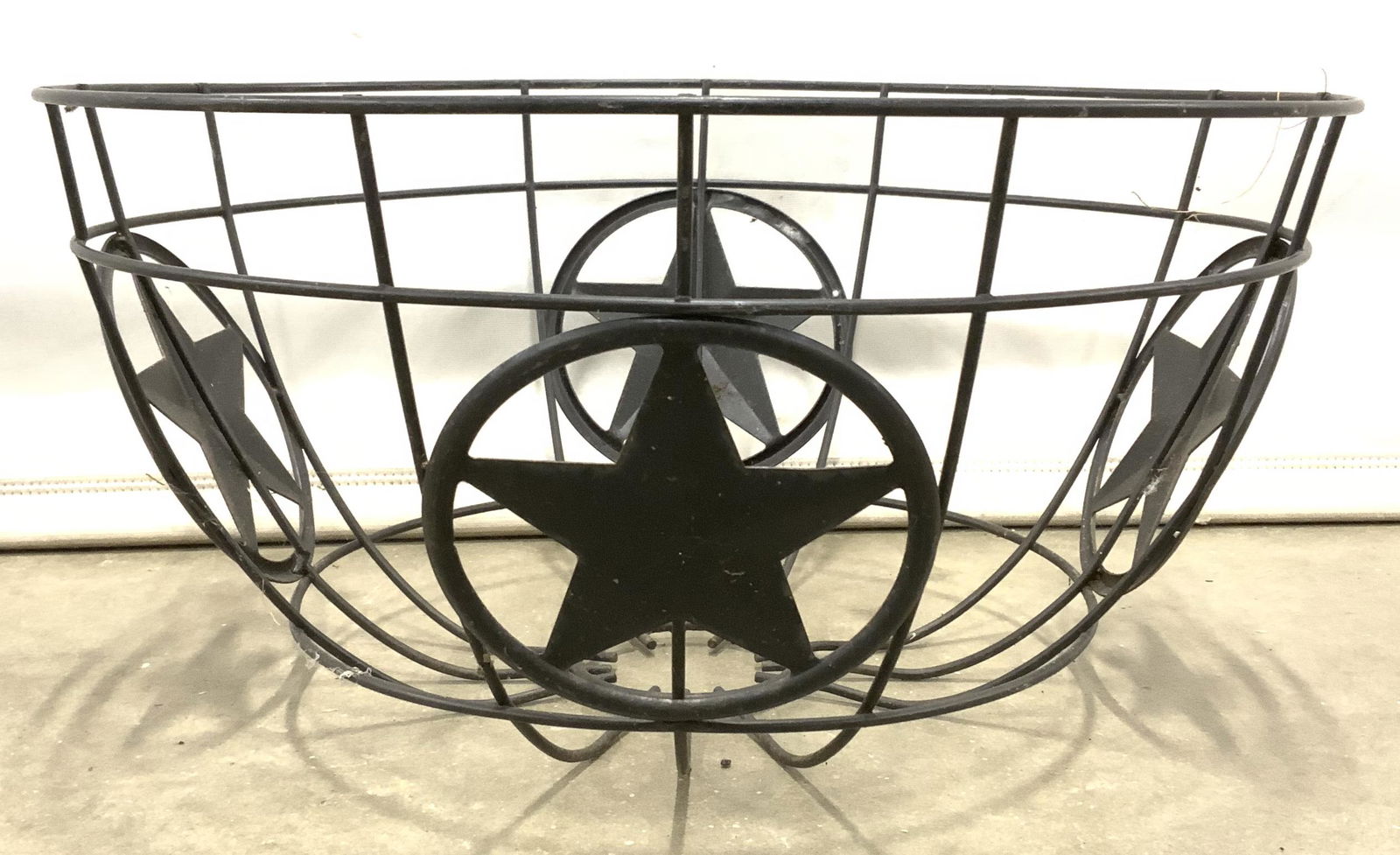 Pair Outdoor Metal Planter Basket Star Motif (1 of 6)